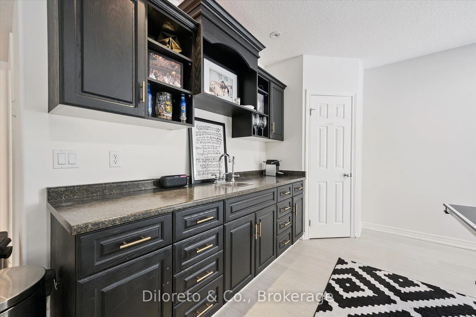 Photo 37 of 4 Zaduk Place, Guelph, Kortright East — HOMEH