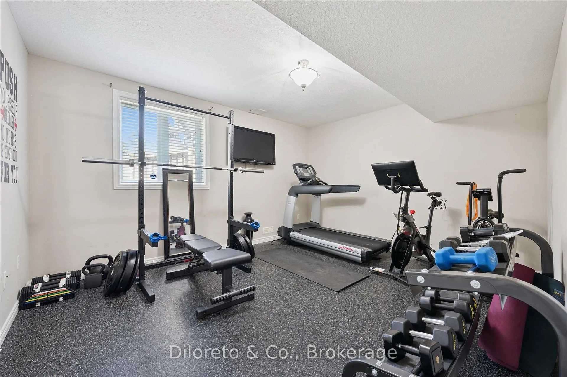 Photo 41 of 4 Zaduk Place, Guelph, Kortright East — HOMEH