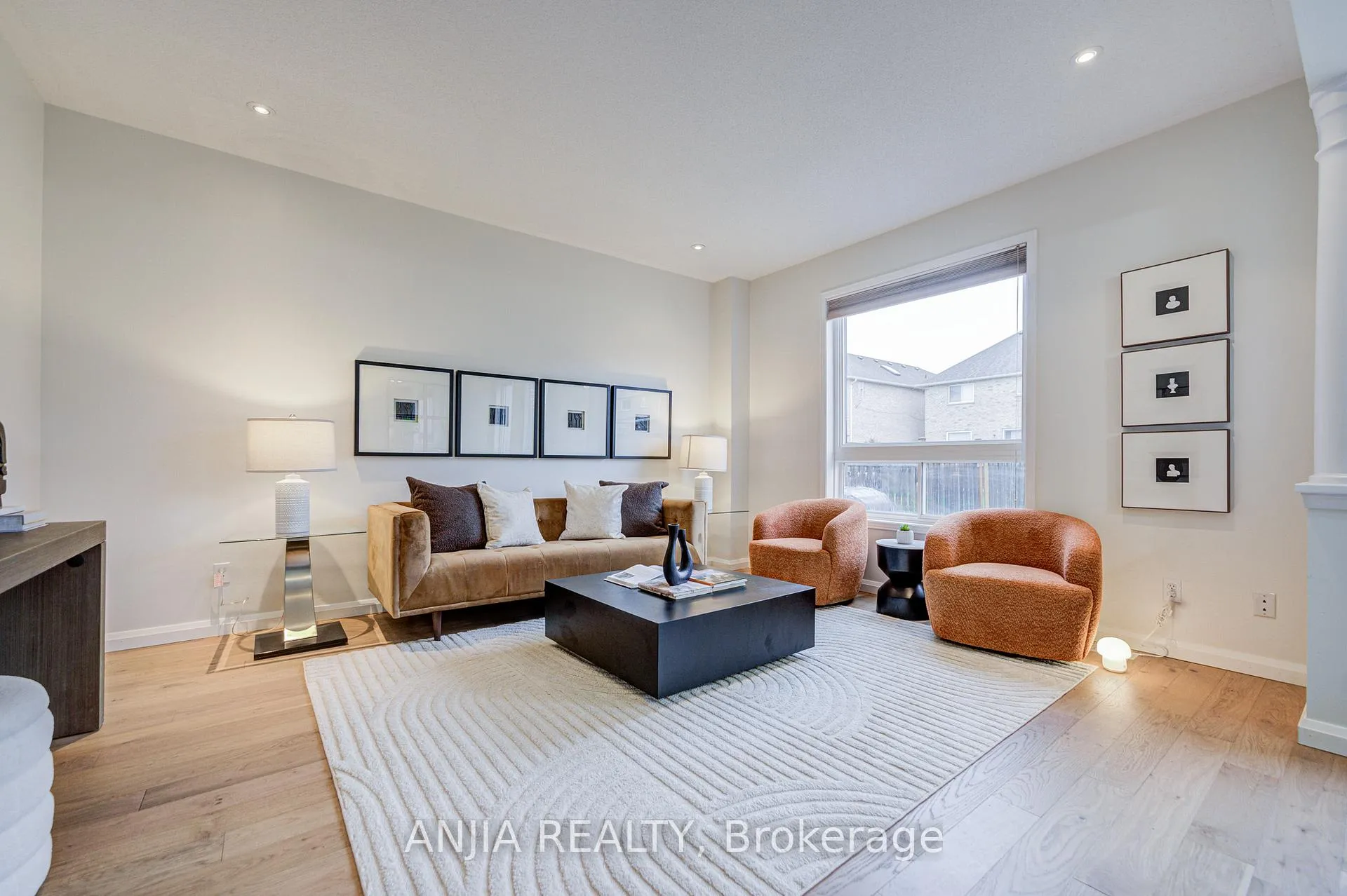 Photo 12 of 51 Oxfordshire Street, Markham, Berczy — HOMEH
