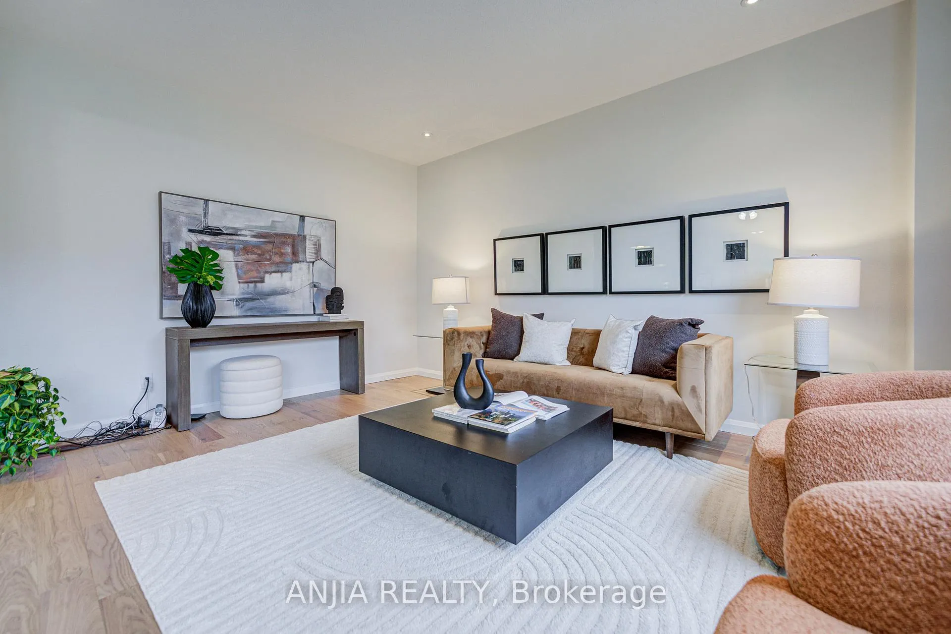 Photo 13 of 51 Oxfordshire Street, Markham, Berczy — HOMEH