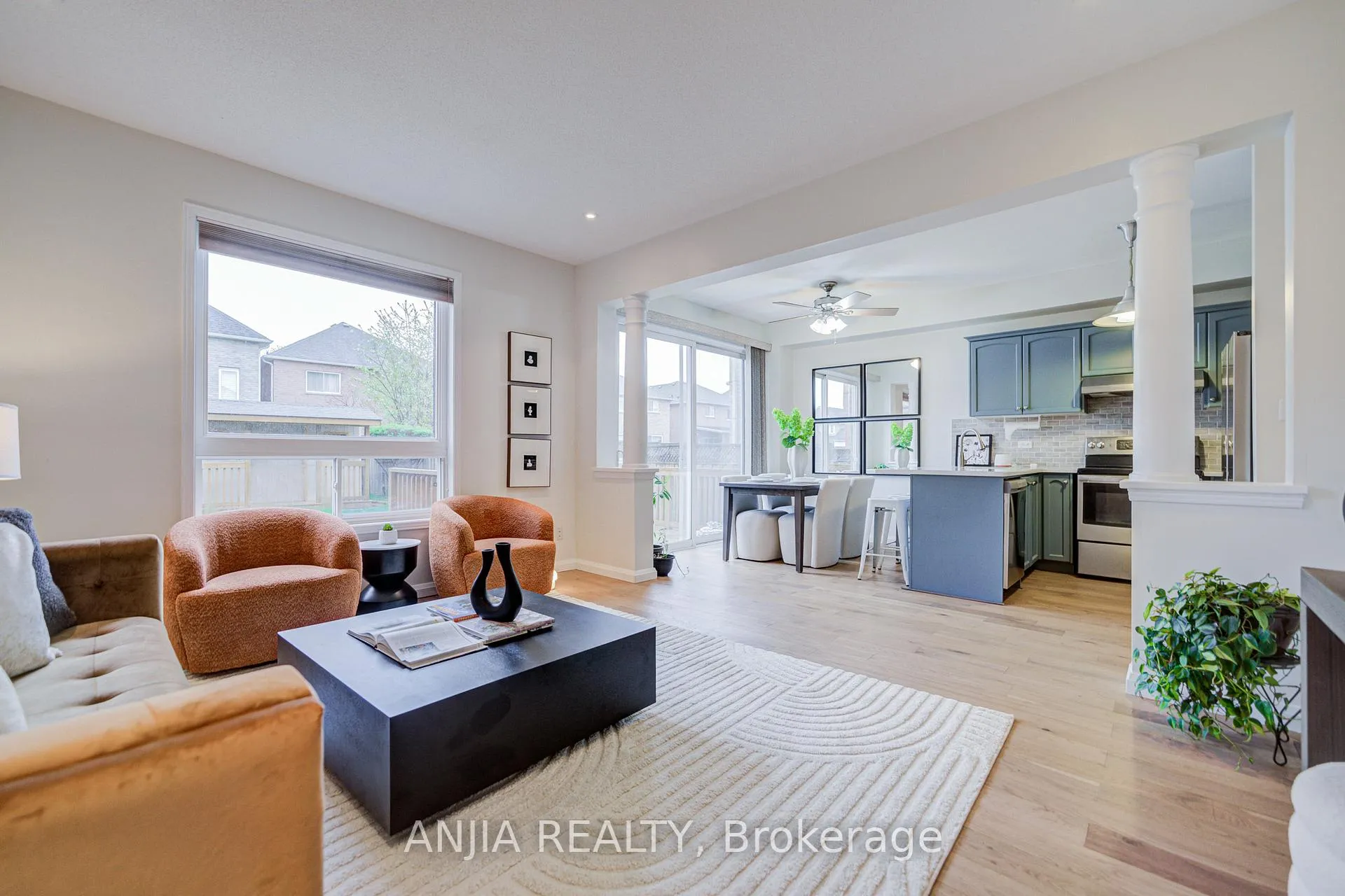 Photo 14 of 51 Oxfordshire Street, Markham, Berczy — HOMEH