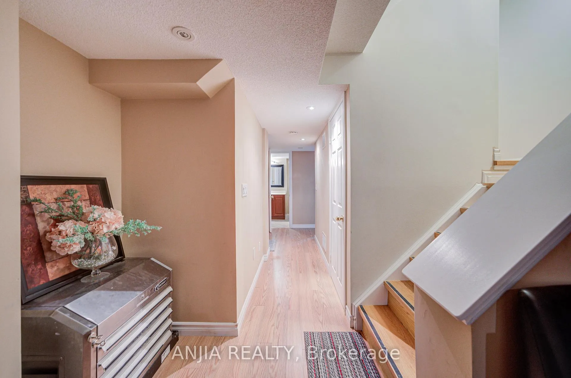 Photo 39 of 51 Oxfordshire Street, Markham, Berczy — HOMEH