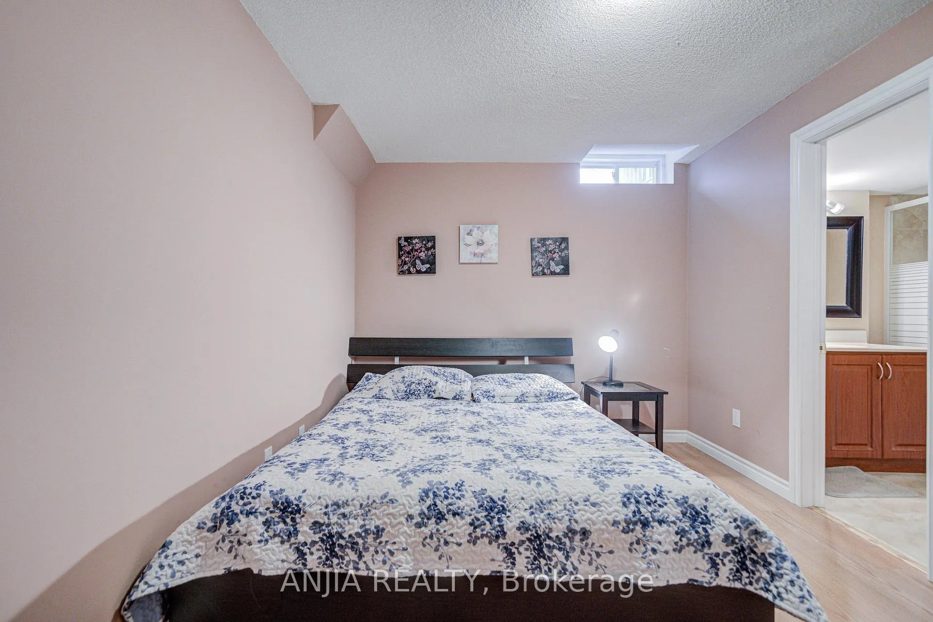 Photo 43 of 51 Oxfordshire Street, Markham, Berczy — HOMEH