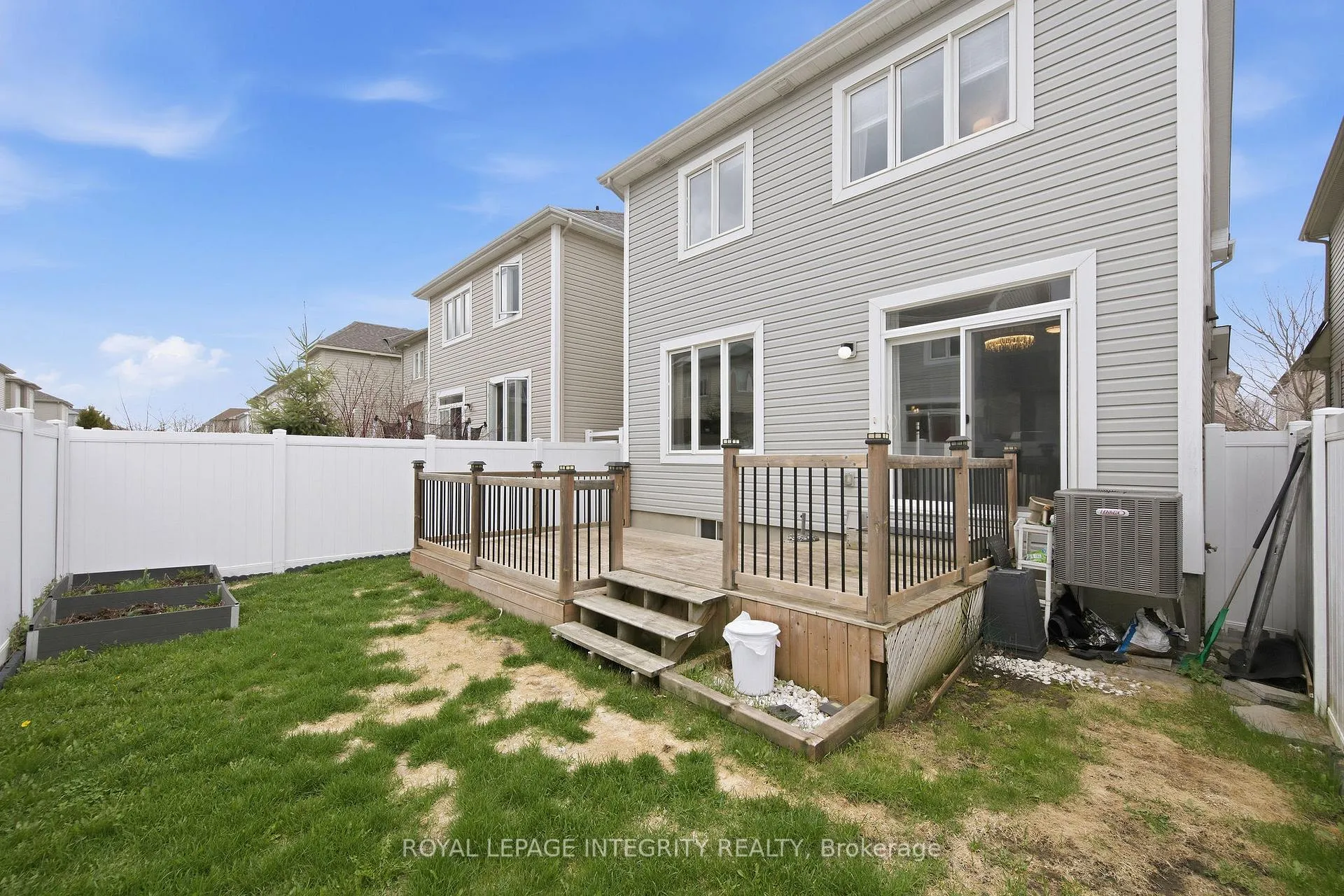 Photo 36 of 322 Autumnfield Street, Ottawa, Kanata - Emerald Meadows/Trailwest — HOMEH