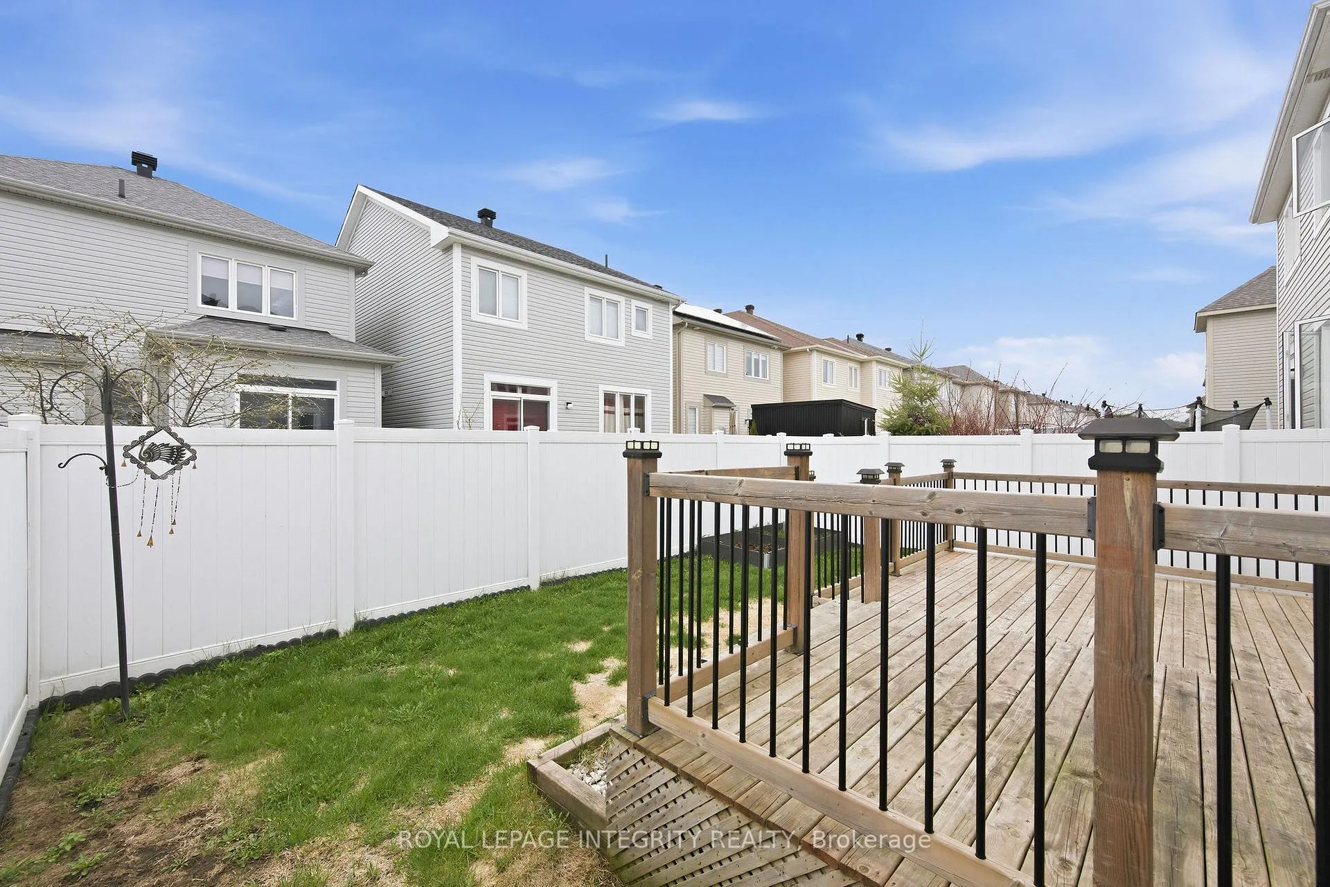 Photo 37 of 322 Autumnfield Street, Ottawa, Kanata - Emerald Meadows/Trailwest — HOMEH