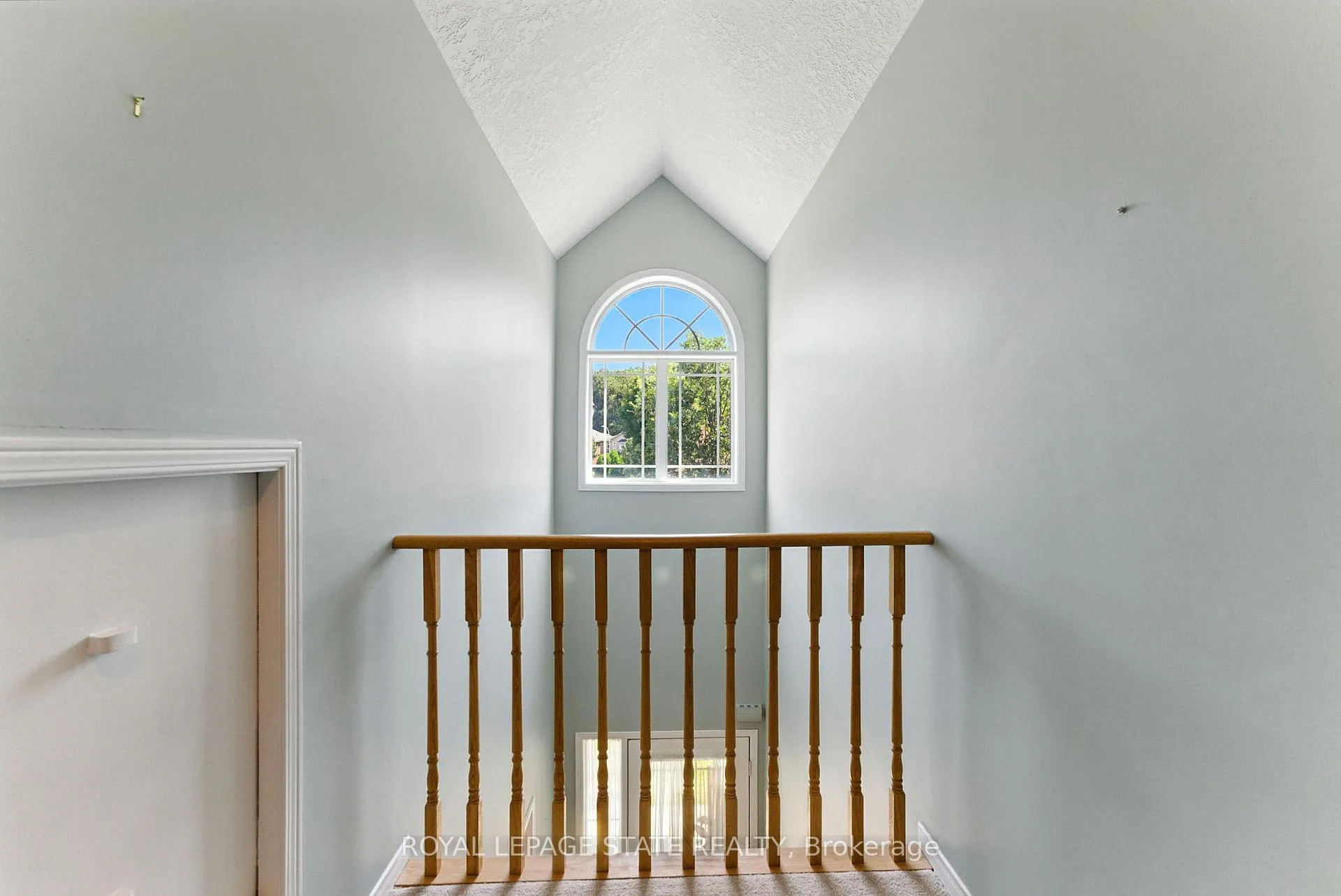 Photo 30 of Unit 6, 40 Wesleyan Court, Hamilton, Ancaster — HOMEH
