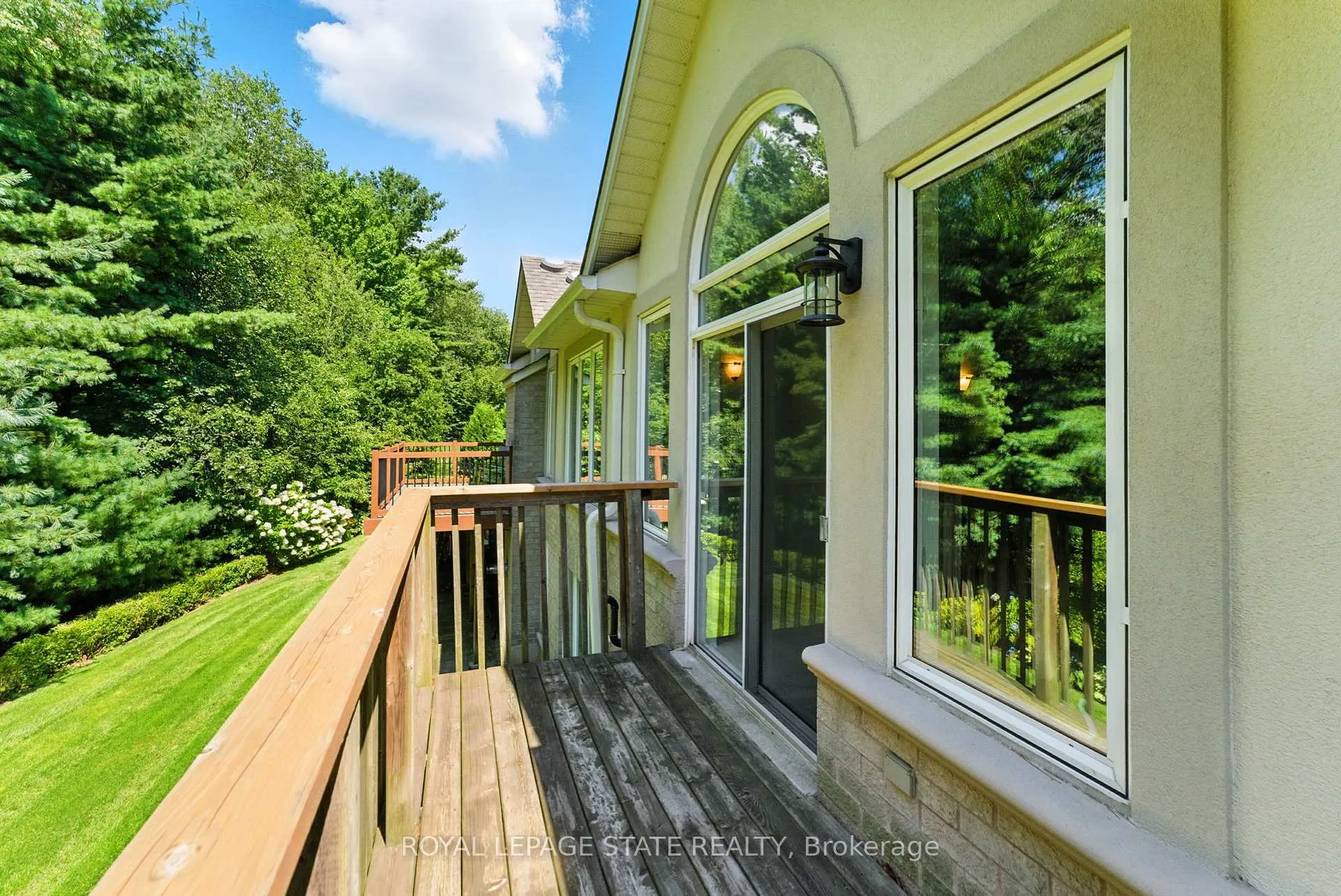 Photo 38 of Unit 6, 40 Wesleyan Court, Hamilton, Ancaster — HOMEH