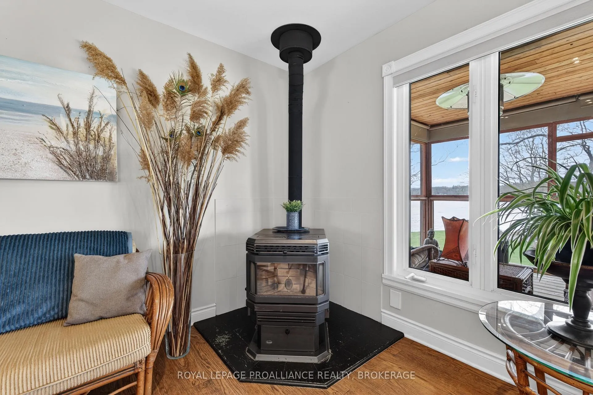 Photo 6 of 76 Spithead Road, Frontenac Islands, The Islands — HOMEH