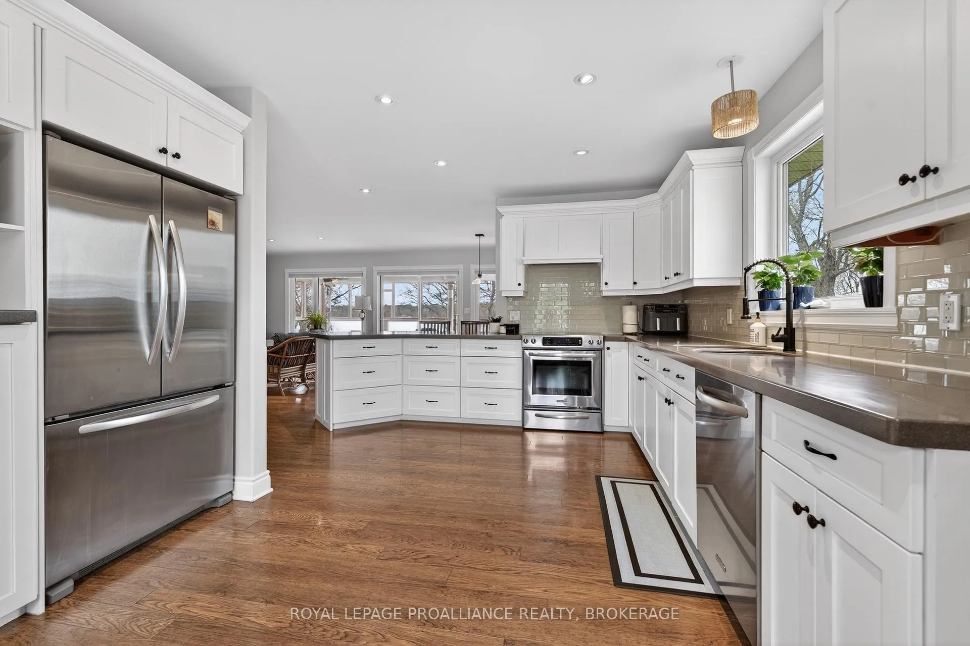 Photo 10 of 76 Spithead Road, Frontenac Islands, The Islands — HOMEH