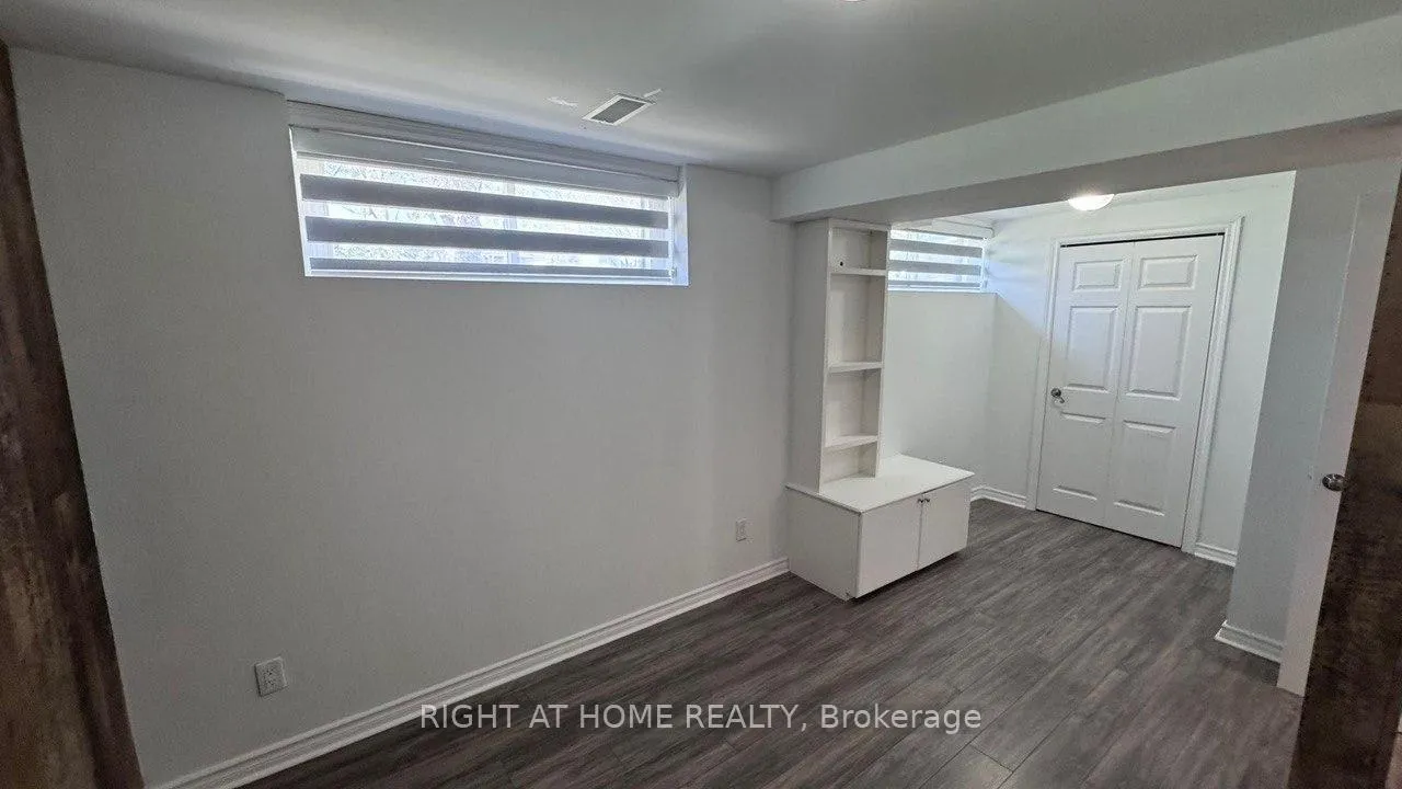 Photo 9 of 58 Foreht (Basement) Crescent, Aurora, Aurora Heights — HOMEH