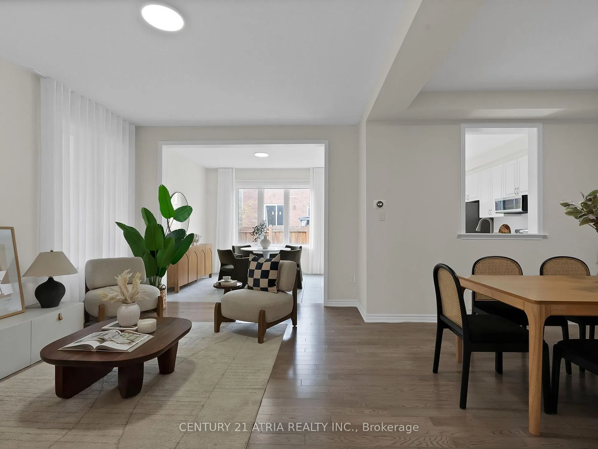 Photo 9 of 33 Stillwater Crescent, Hamilton, Waterdown — HOMEH