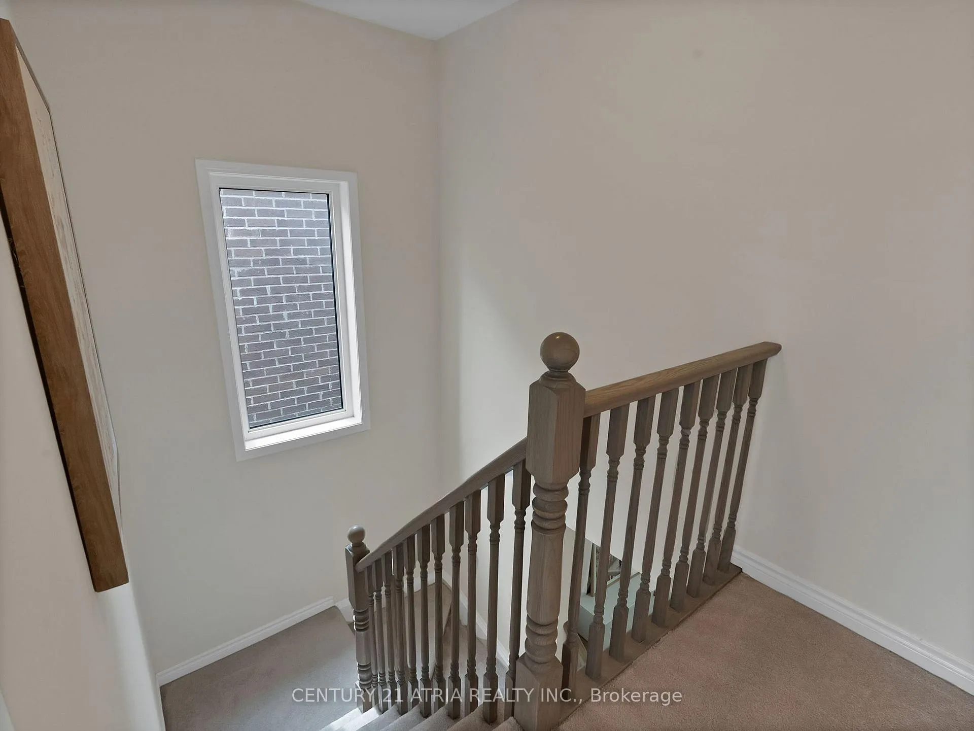 Photo 15 of 33 Stillwater Crescent, Hamilton, Waterdown — HOMEH