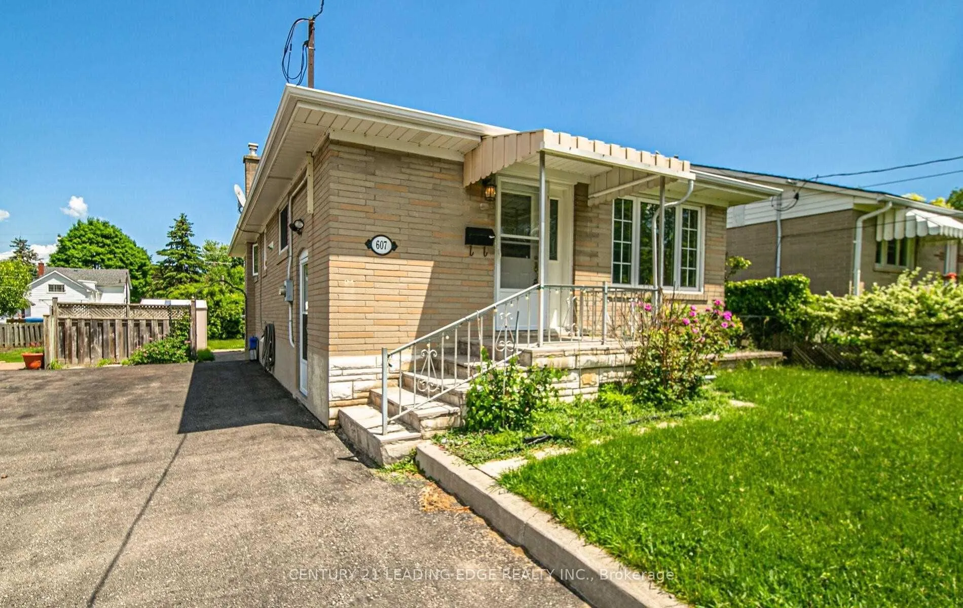 Photo 1 of Unit Main, 607 Kent Street, Whitby, Downtown Whitby — HOMEH