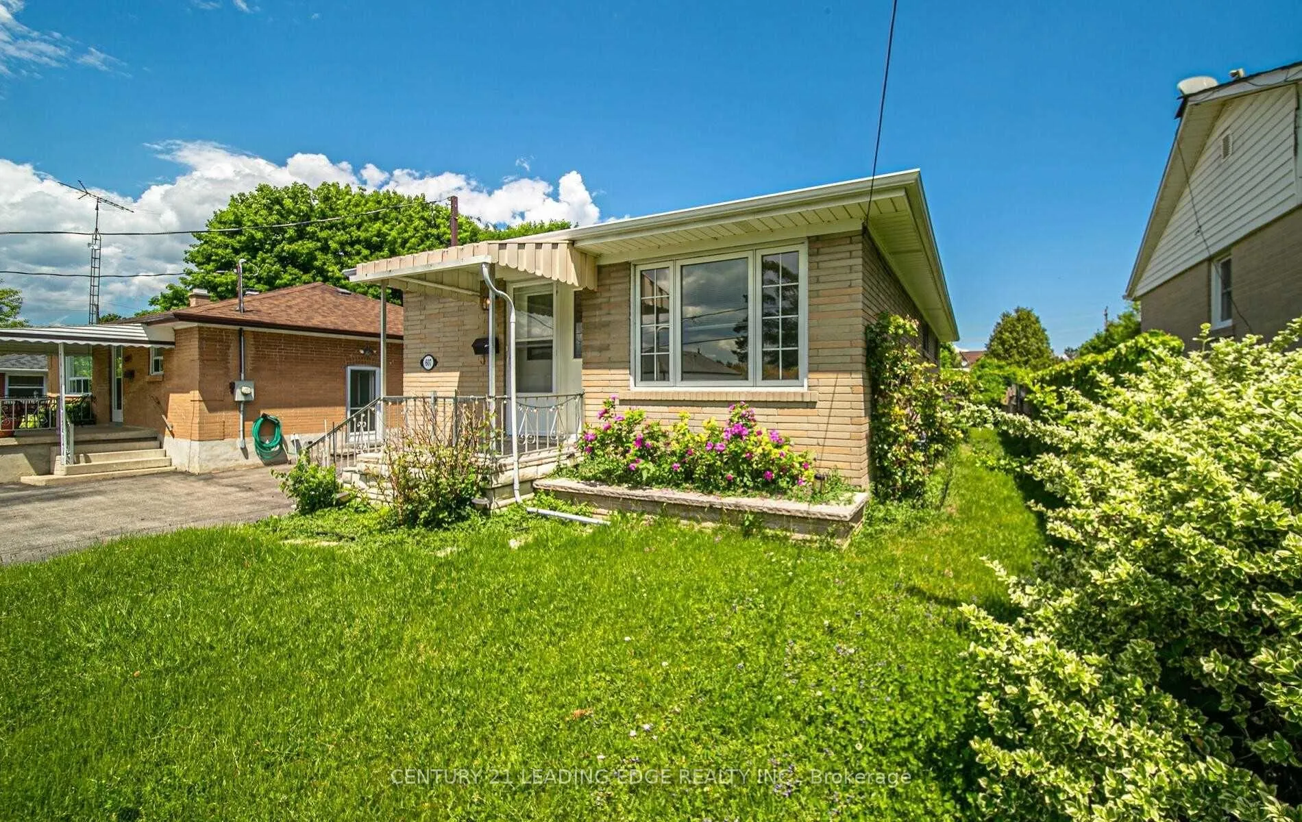 Photo 2 of Unit Main, 607 Kent Street, Whitby, Downtown Whitby — HOMEH