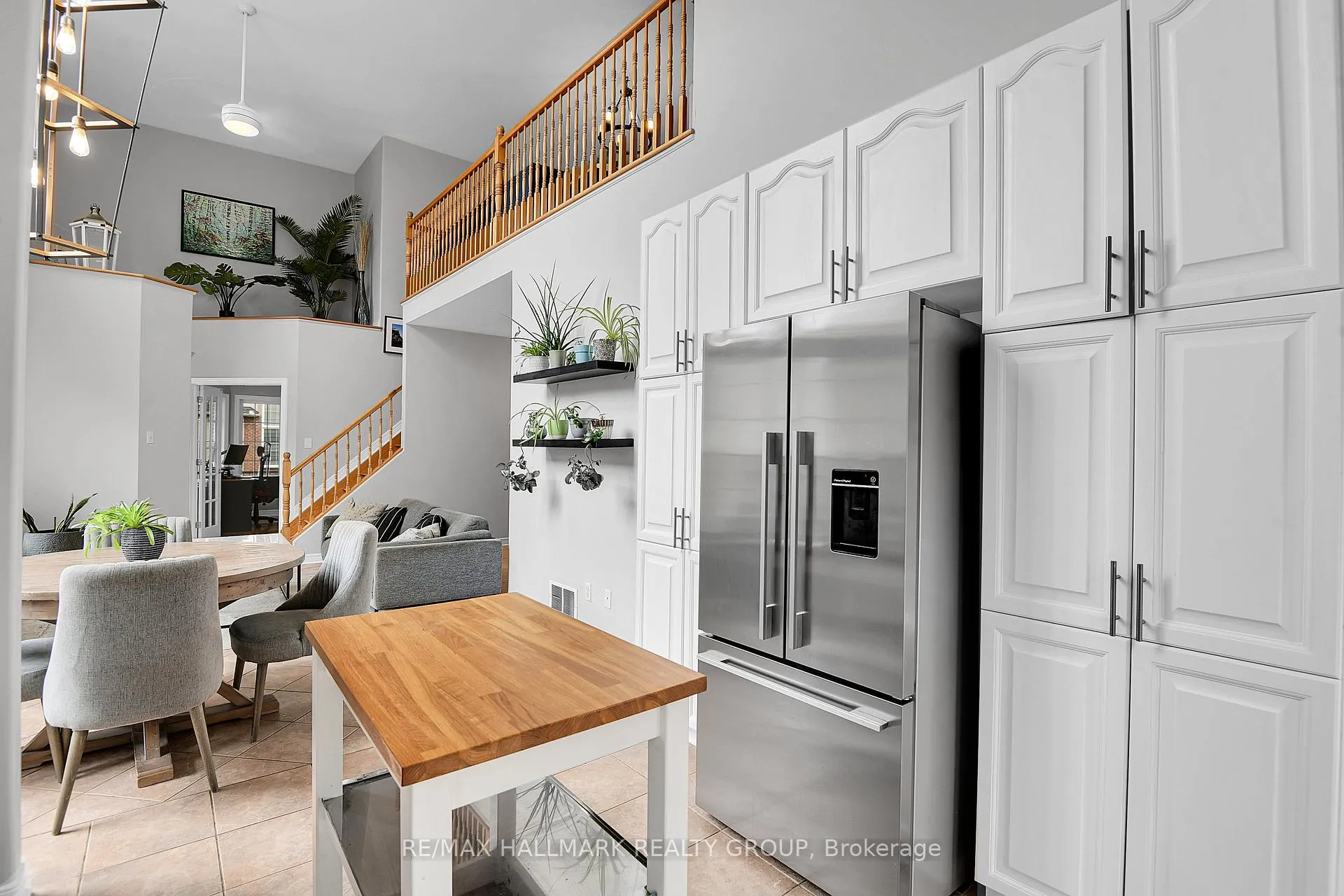 Photo 16 of 214 Laura Private, Ottawa, Pineview — HOMEH