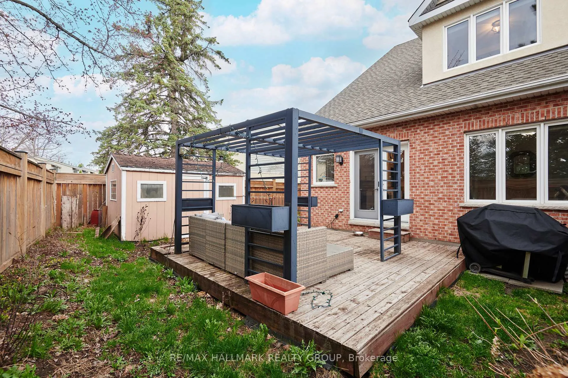Photo 34 of 214 Laura Private, Ottawa, Pineview — HOMEH