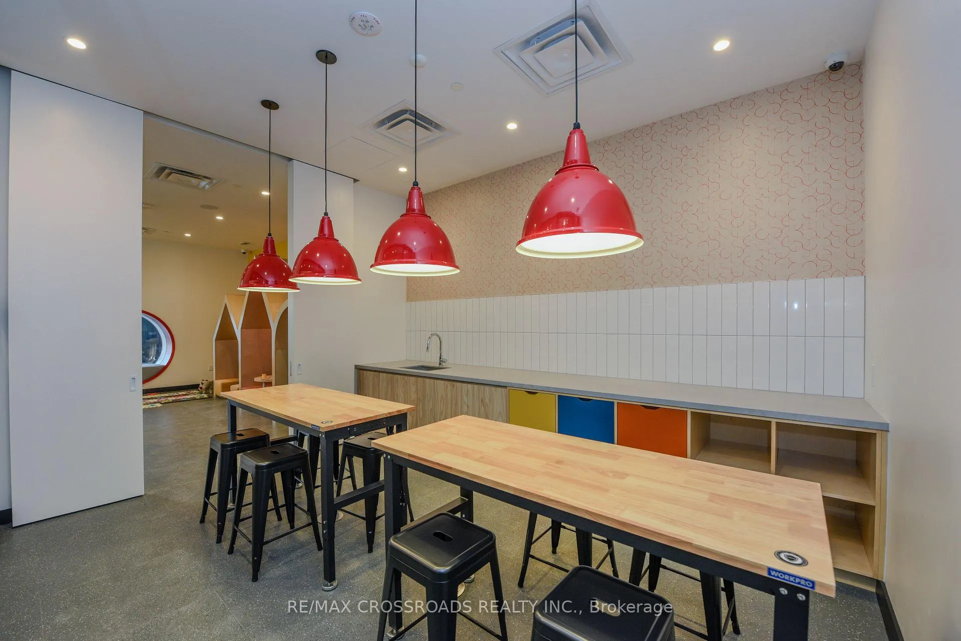 Photo 36 of Unit 520, 689 The Queensway Drive, Etobicoke, Stonegate-Queensway — HOMEH