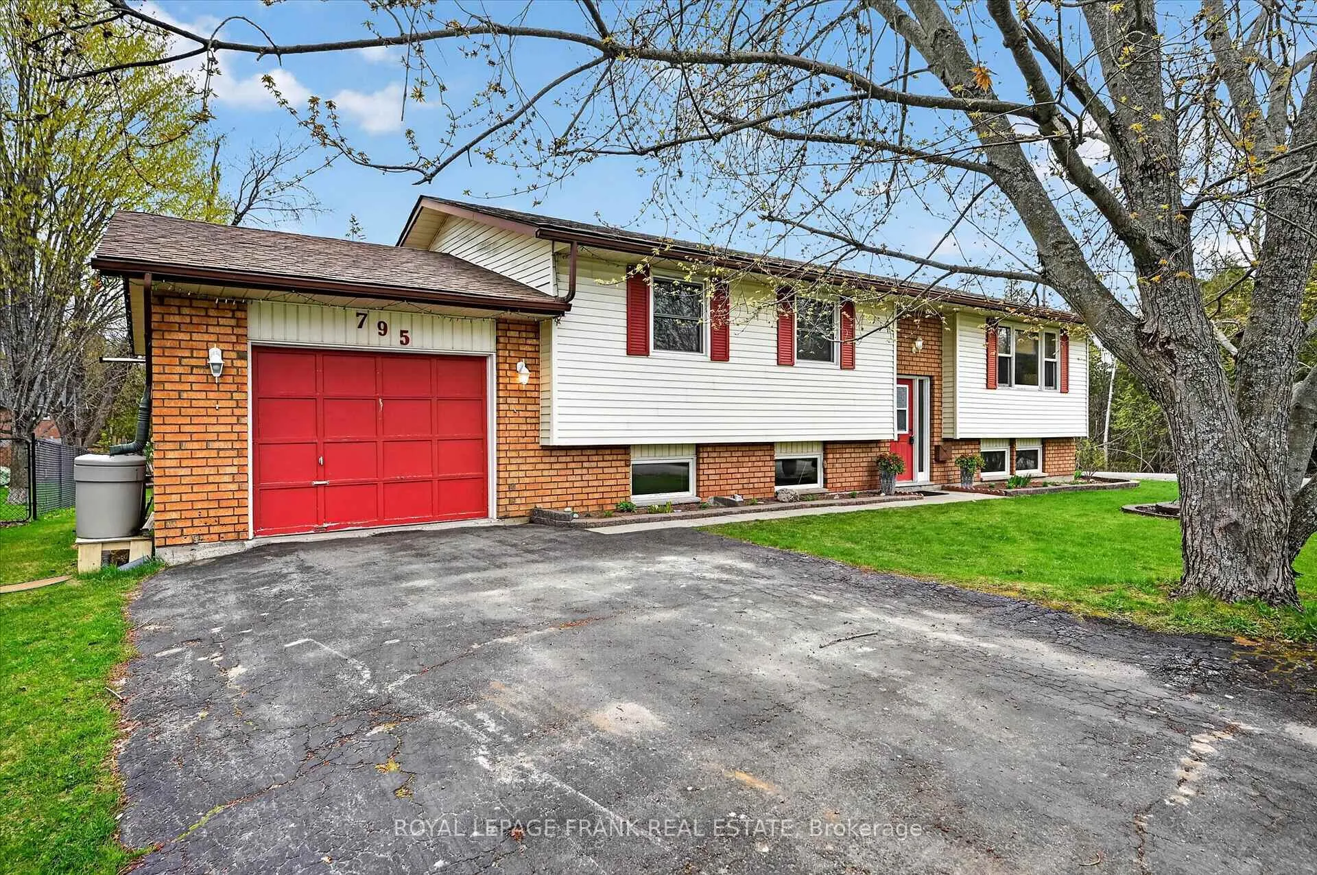 Photo 3 of 795 Maple Drive, Selwyn — HOMEH