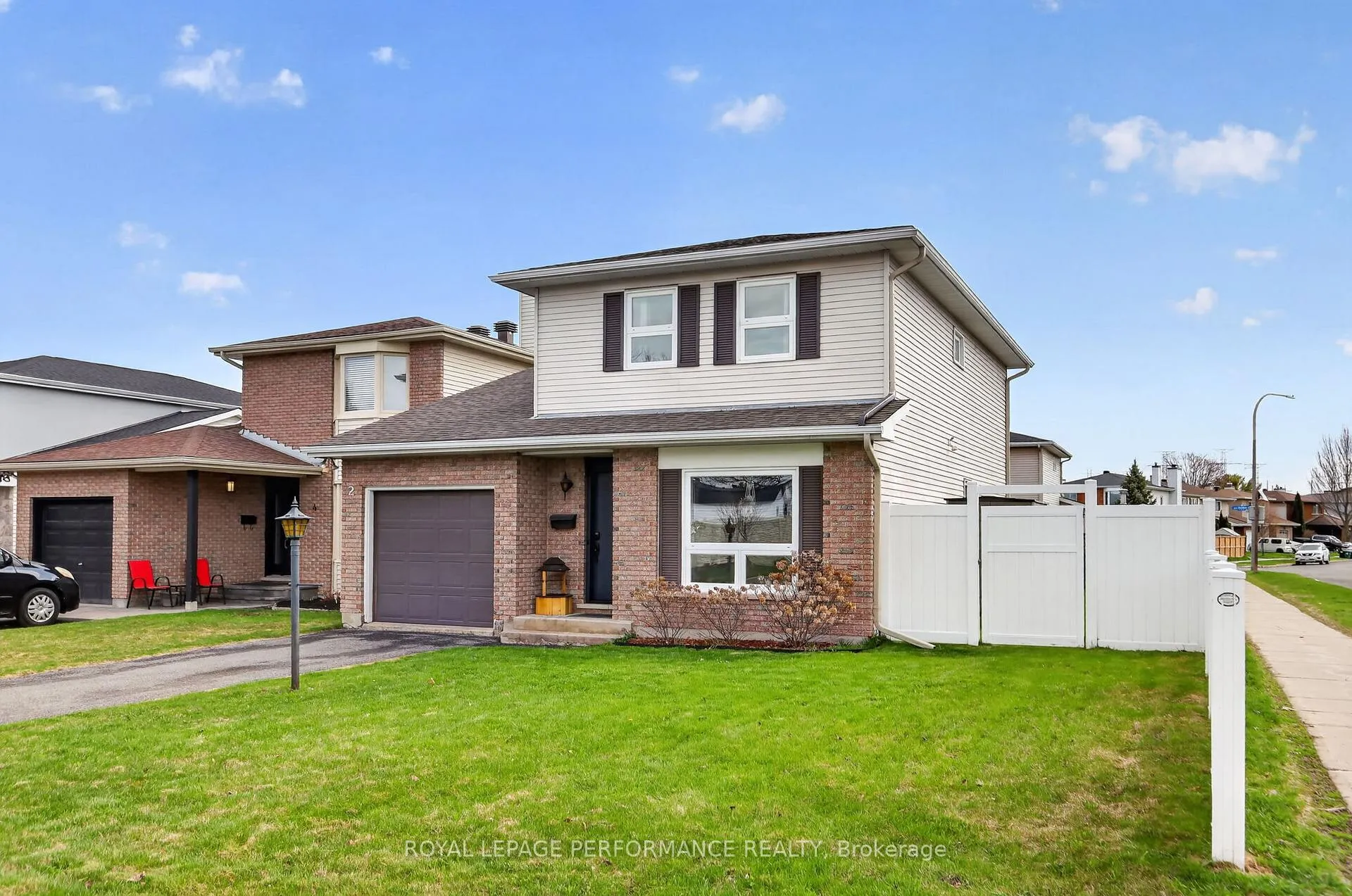 Photo 2 of 2 Canbury Crescent, Ottawa, Tanglewood — HOMEH
