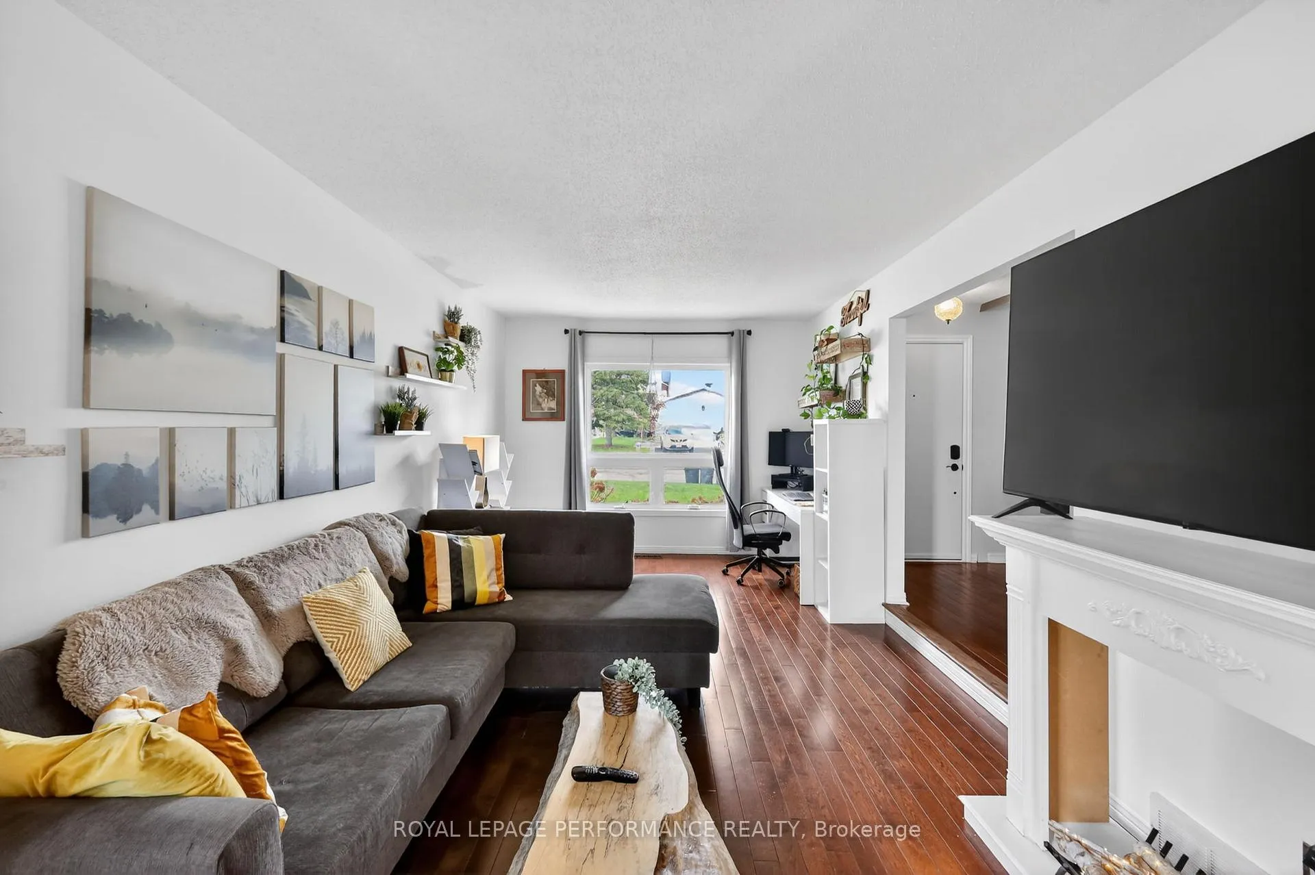 Photo 10 of 2 Canbury Crescent, Ottawa, Tanglewood — HOMEH