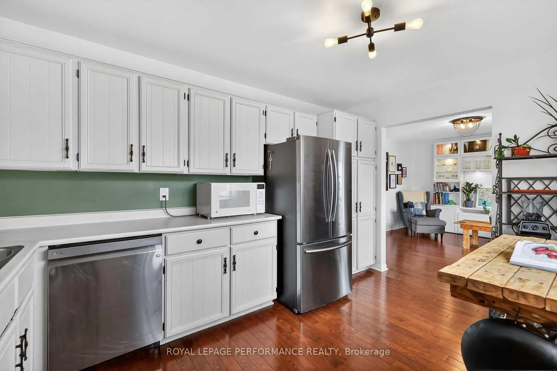 Photo 20 of 2 Canbury Crescent, Ottawa, Tanglewood — HOMEH