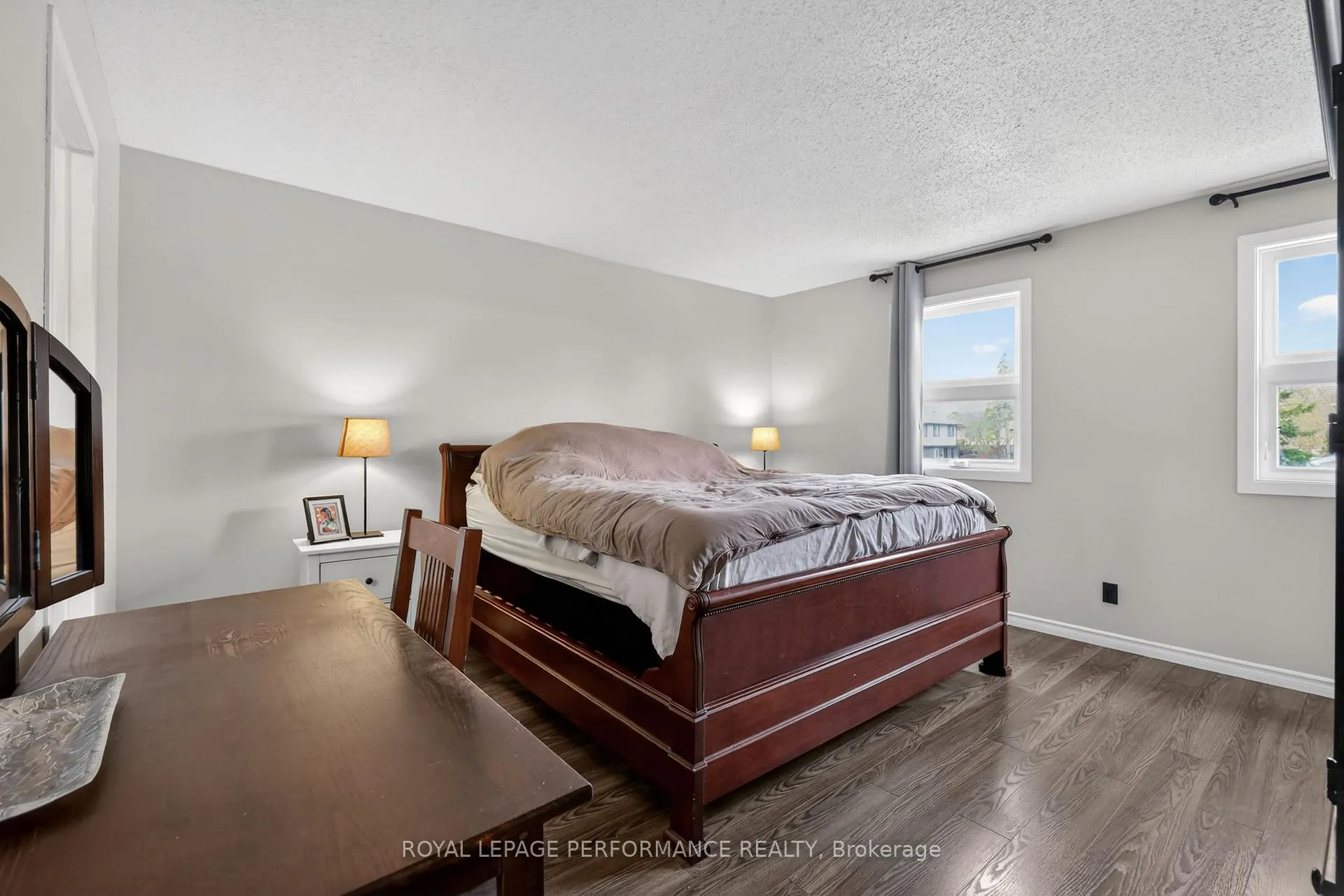 Photo 25 of 2 Canbury Crescent, Ottawa, Tanglewood — HOMEH