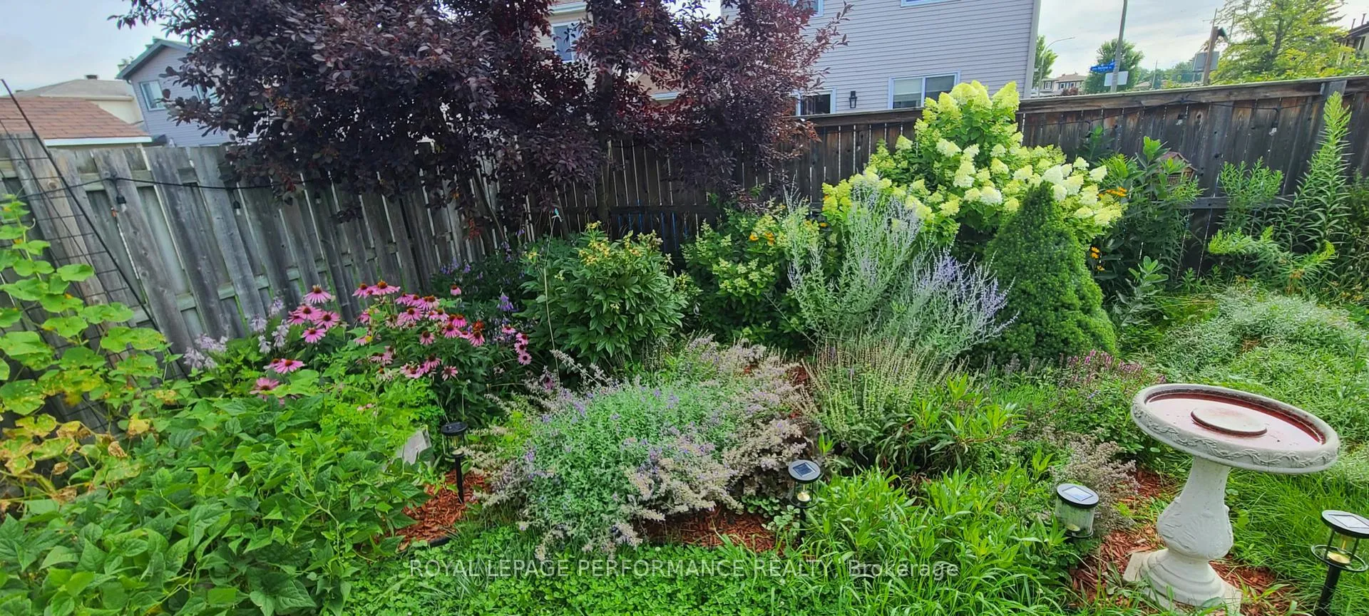 Photo 42 of 2 Canbury Crescent, Ottawa, Tanglewood — HOMEH