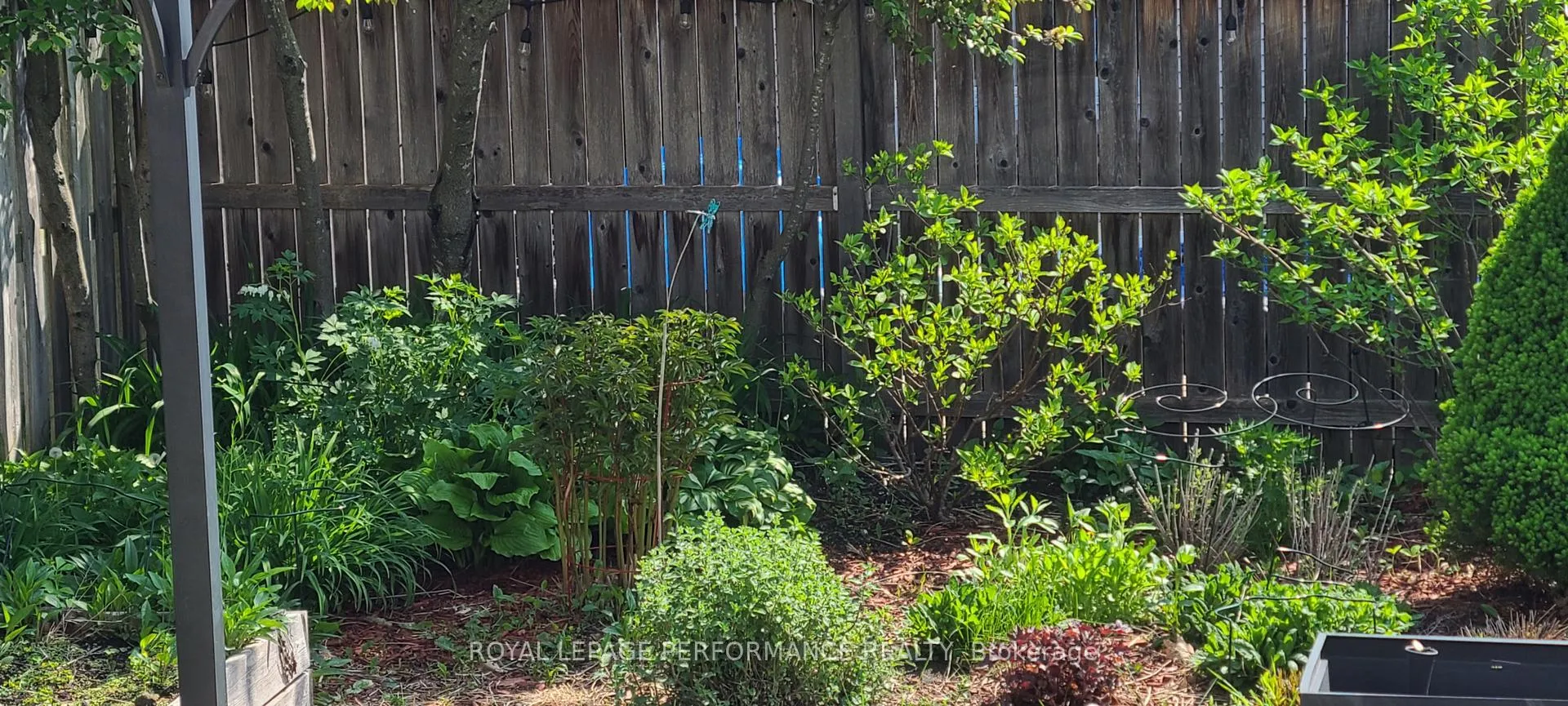 Photo 44 of 2 Canbury Crescent, Ottawa, Tanglewood — HOMEH