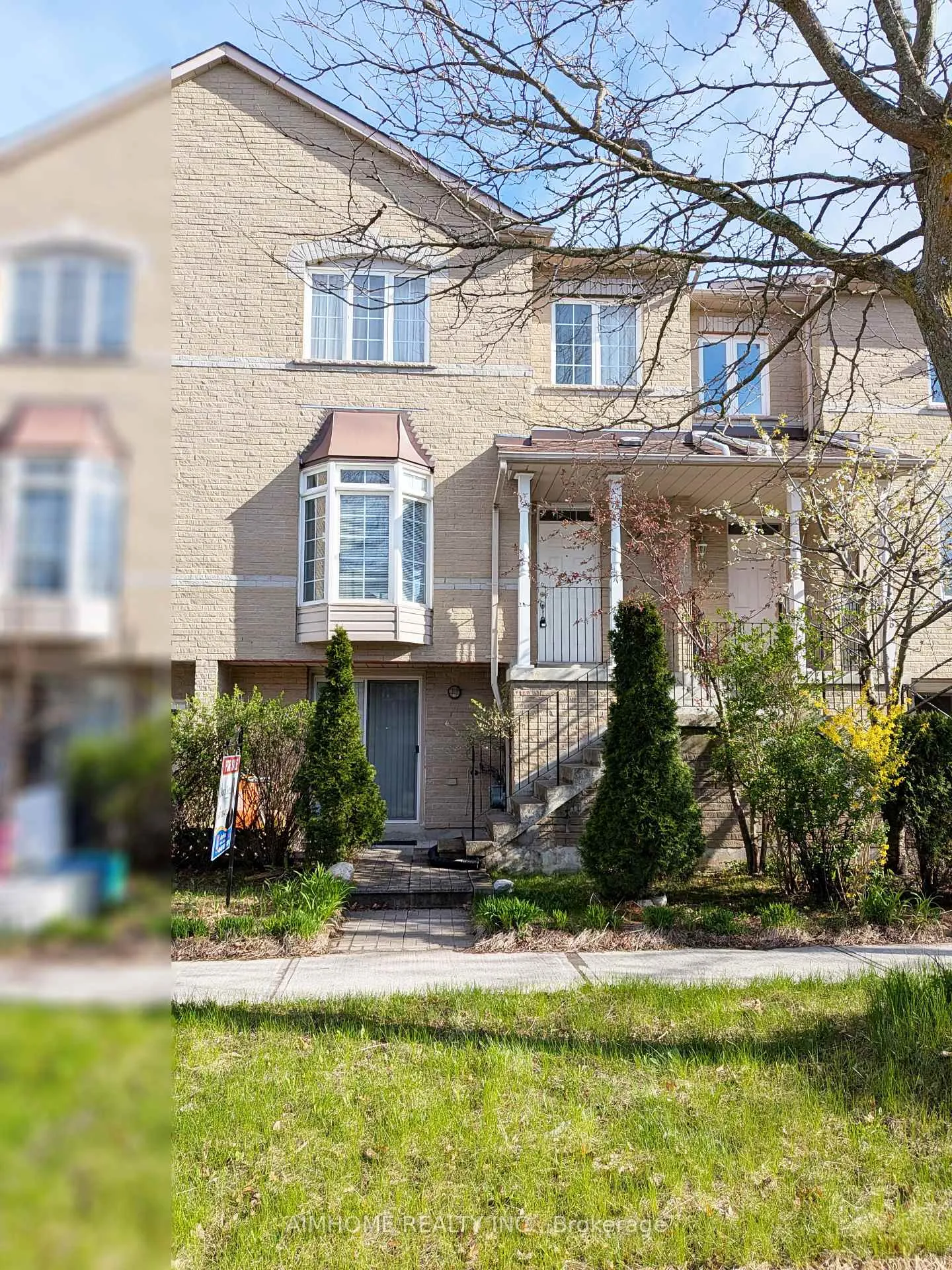 Photo 1 of 74 Sunway Square, Markham, Raymerville — HOMEH
