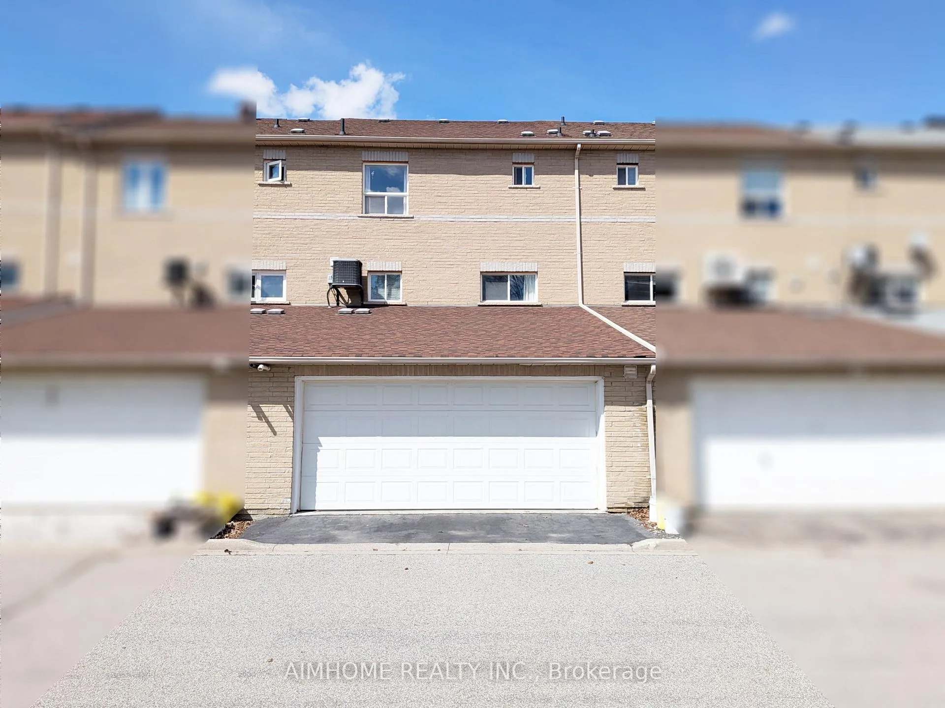 Photo 2 of 74 Sunway Square, Markham, Raymerville — HOMEH