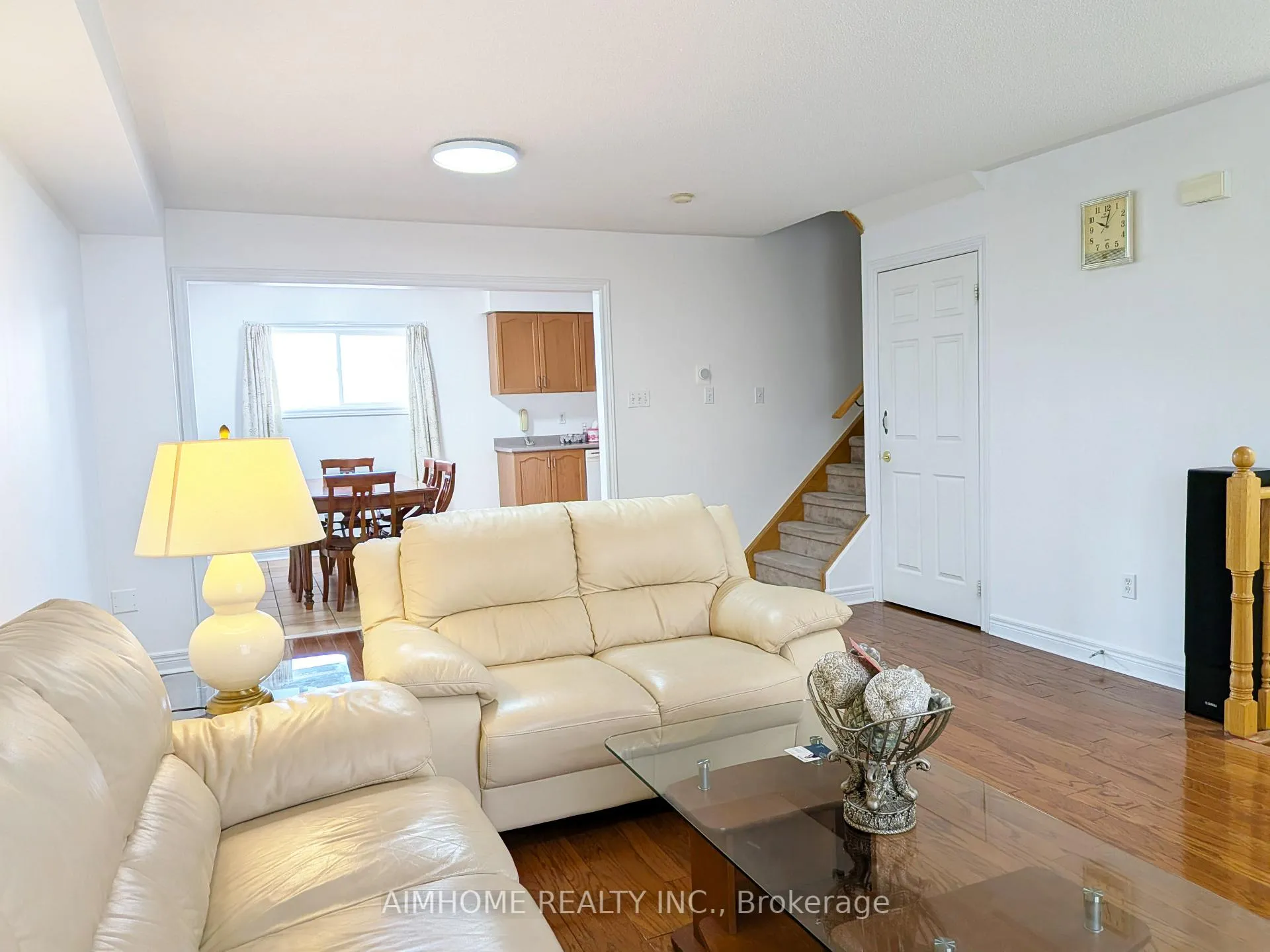Photo 4 of 74 Sunway Square, Markham, Raymerville — HOMEH
