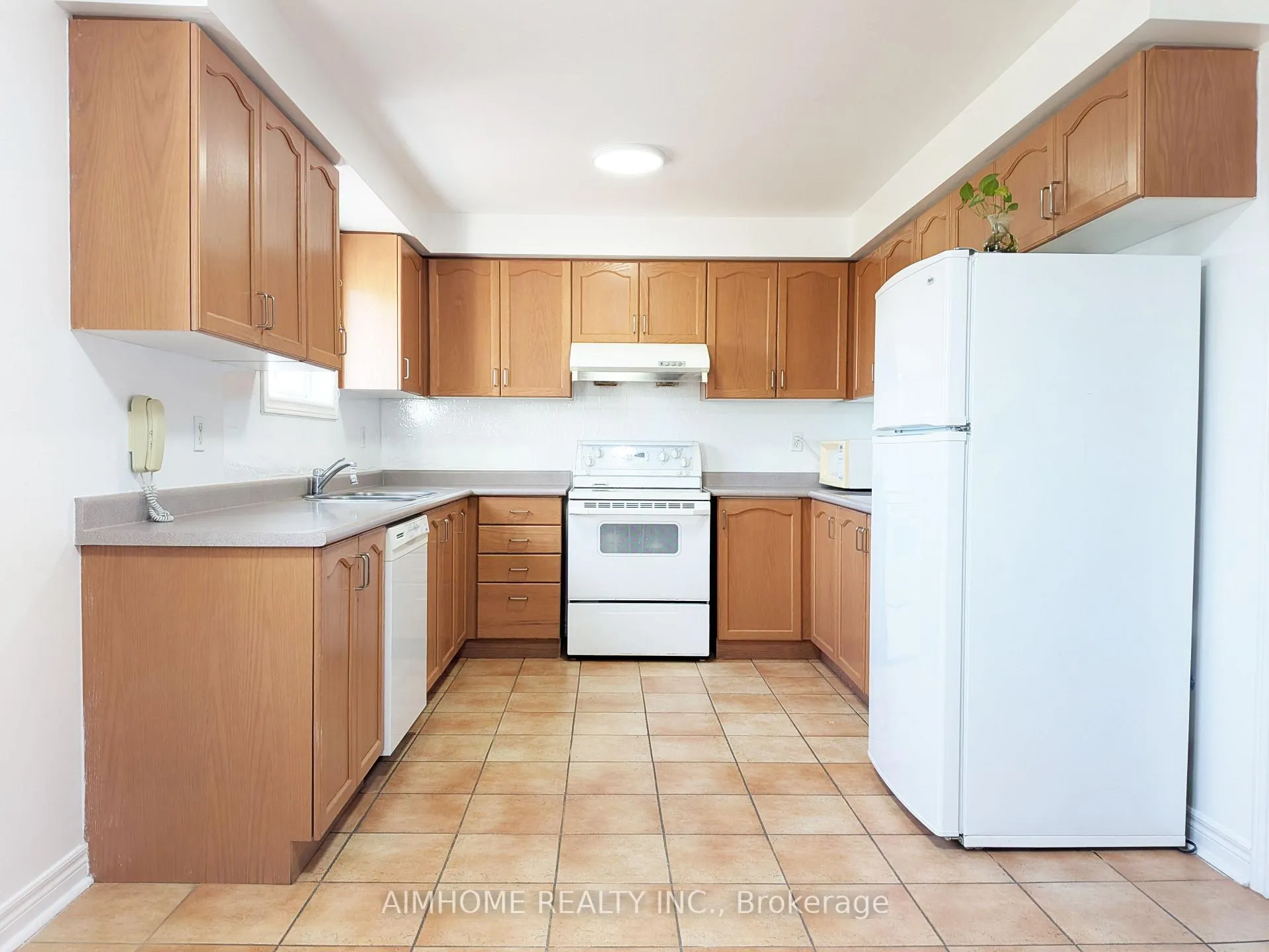 Photo 13 of 74 Sunway Square, Markham, Raymerville — HOMEH