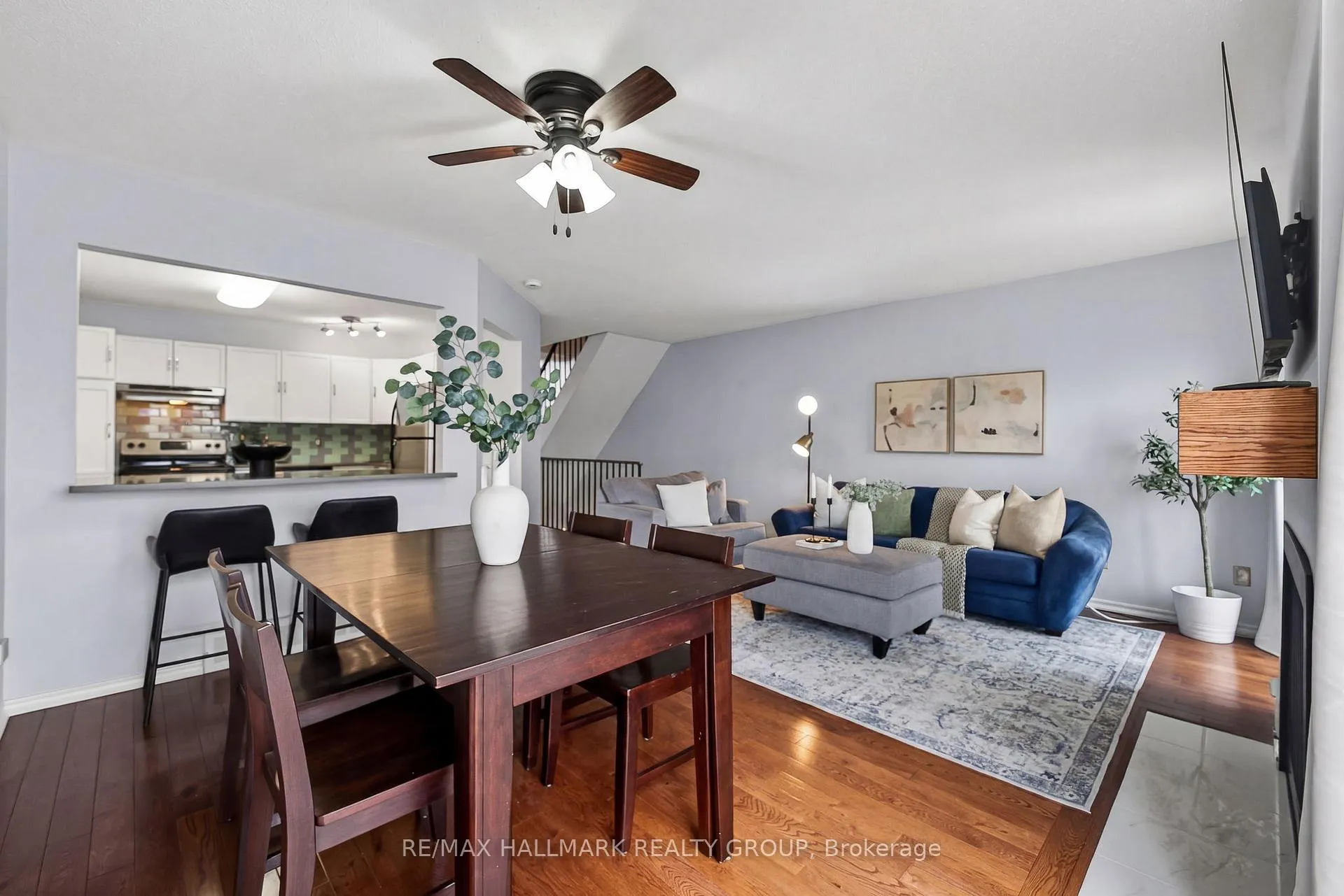 Photo 11 of 80 Pickwick Drive, Ottawa, Barrhaven - Cedargrove/Fraserdale — HOMEH