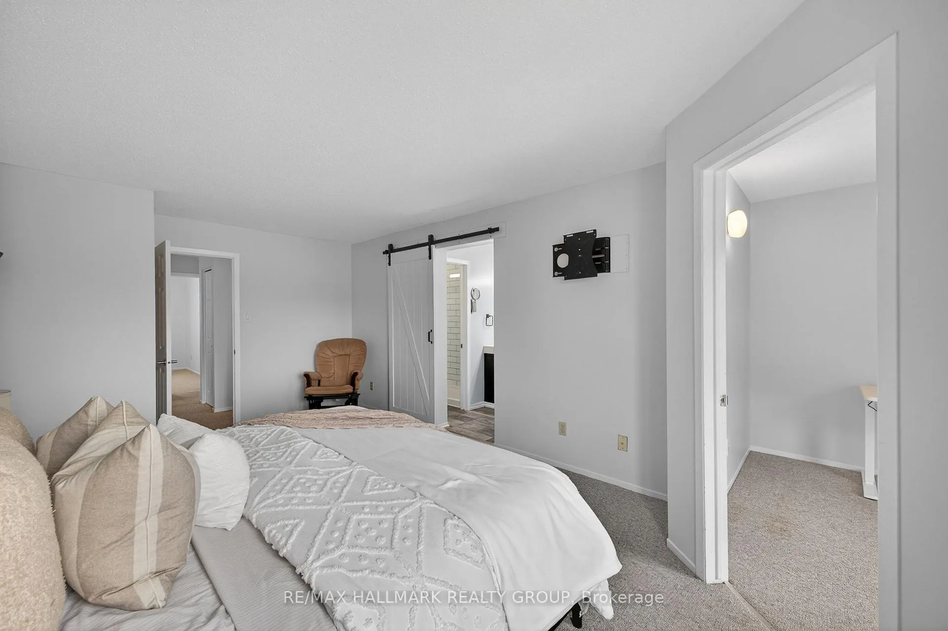 Photo 21 of 80 Pickwick Drive, Ottawa, Barrhaven - Cedargrove/Fraserdale — HOMEH