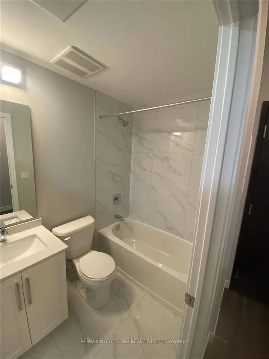 Photo 8 of Unit 1706, 15 Queen Street S, Hamilton, Central — HOMEH