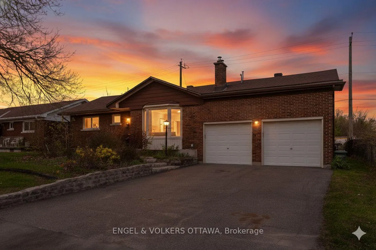 Photo 1 of 989 Connaught Avenue, Ottawa, Queensway Terrace North — HOMEH