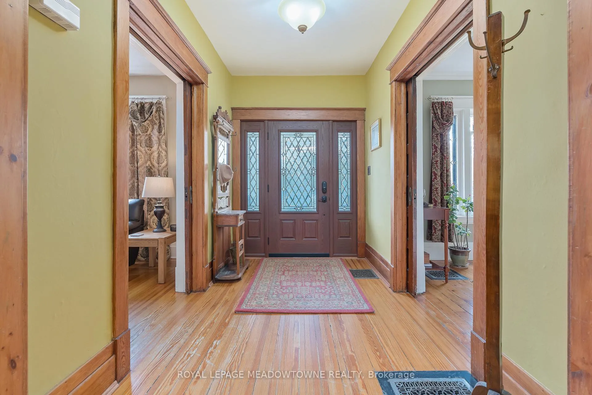Photo 6 of 8 Queen Street, Halton Hills, Georgetown — HOMEH