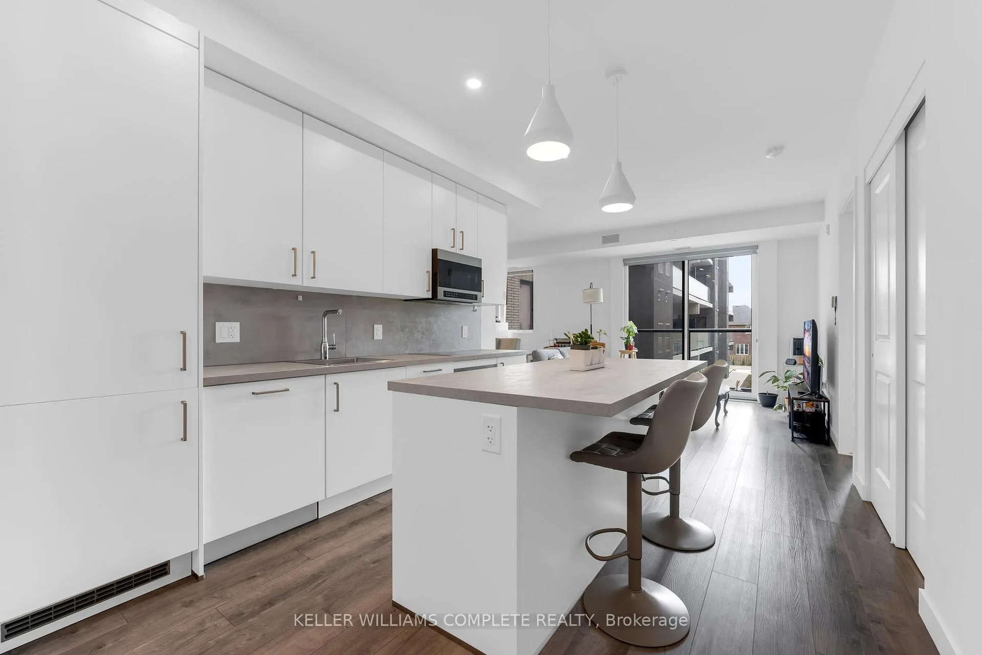 Photo 4 of Unit 214, 7549 Kalar Road, Niagara Falls, Brown — HOMEH