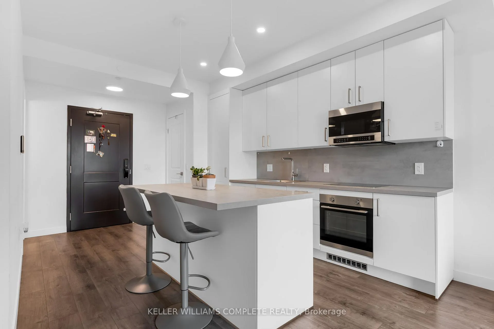 Photo 5 of Unit 214, 7549 Kalar Road, Niagara Falls, Brown — HOMEH