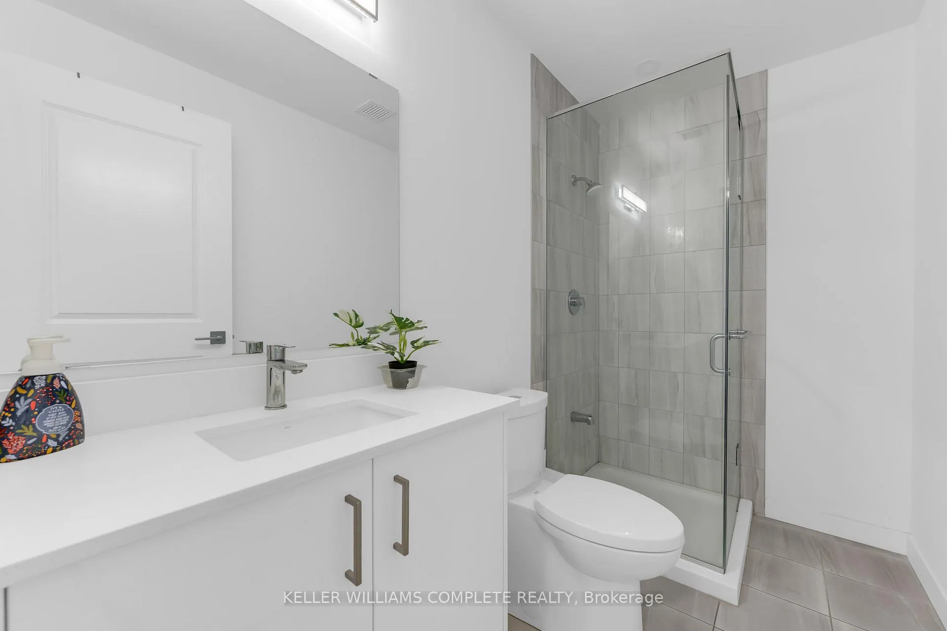 Photo 7 of Unit 214, 7549 Kalar Road, Niagara Falls, Brown — HOMEH