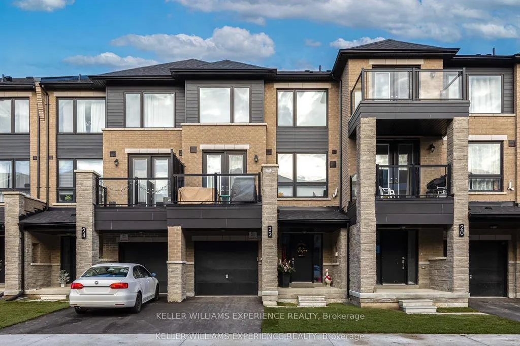 Photo 2 of 22 Red Maple Lane, Barrie, Innis-Shore — HOMEH
