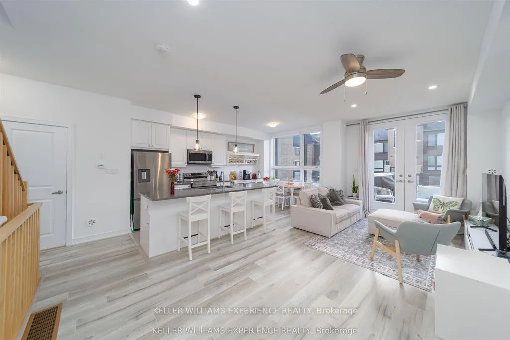 Photo 7 of 22 Red Maple Lane, Barrie, Innis-Shore — HOMEH