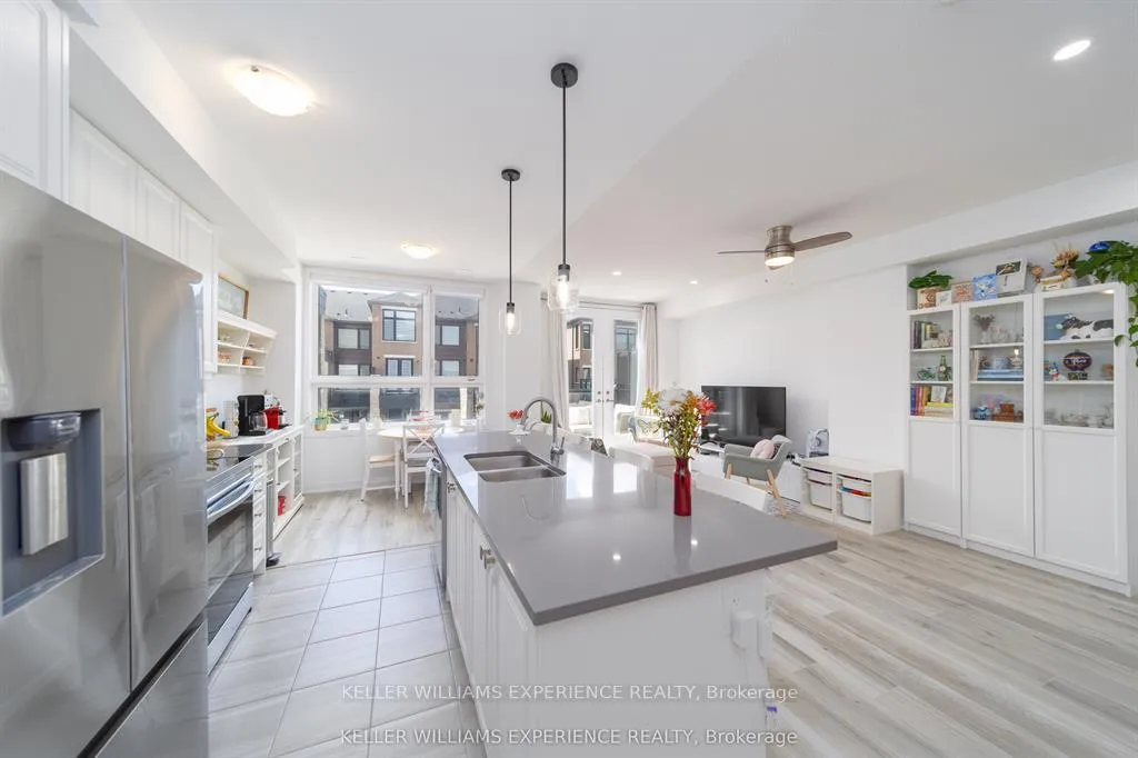 Photo 16 of 22 Red Maple Lane, Barrie, Innis-Shore — HOMEH