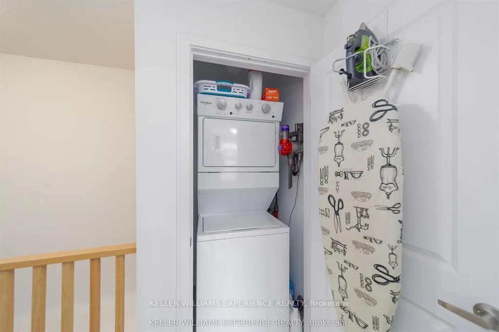 Photo 20 of 22 Red Maple Lane, Barrie, Innis-Shore — HOMEH