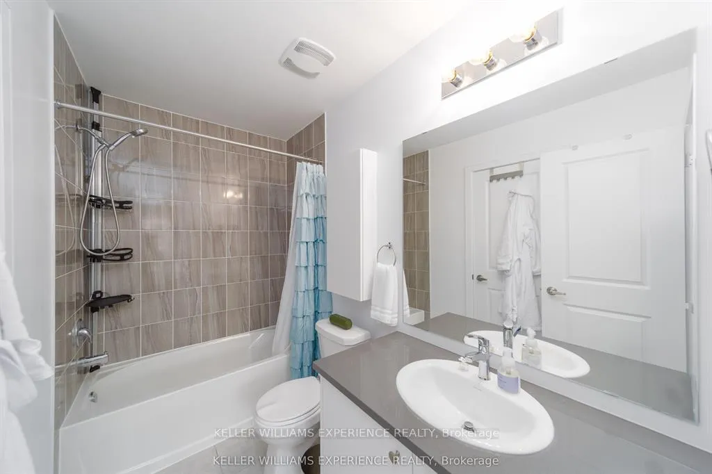Photo 21 of 22 Red Maple Lane, Barrie, Innis-Shore — HOMEH
