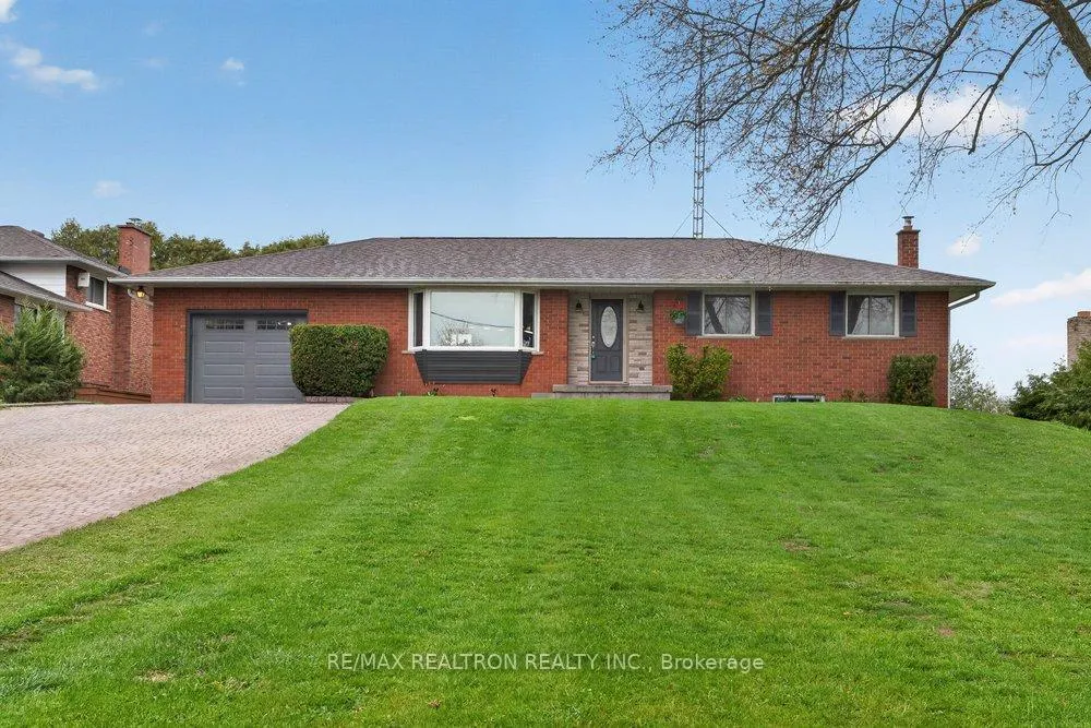 Photo 1 of 284 Zephyr Road, Uxbridge, Rural Uxbridge — HOMEH