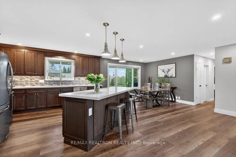 Photo 10 of 284 Zephyr Road, Uxbridge, Rural Uxbridge — HOMEH