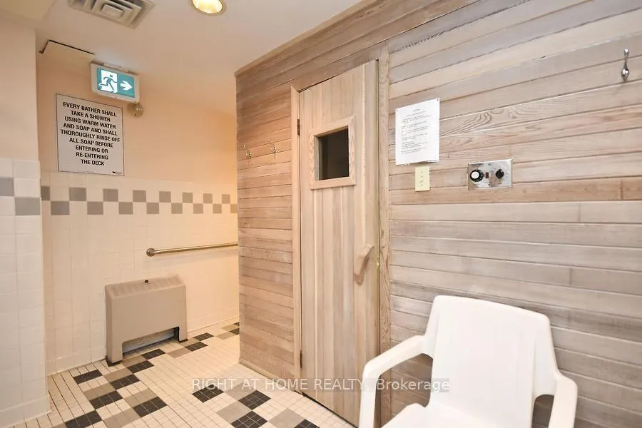 Photo 6 of 107 Darlington Private, Ottawa, Hunt Club/Western Community — HOMEH