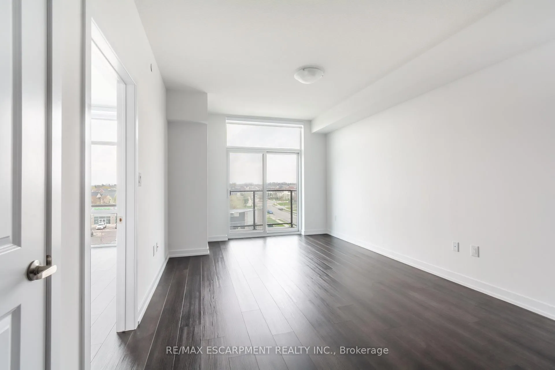 Photo 17 of Unit 524, 10 Mallard Trail, Hamilton, Waterdown — HOMEH