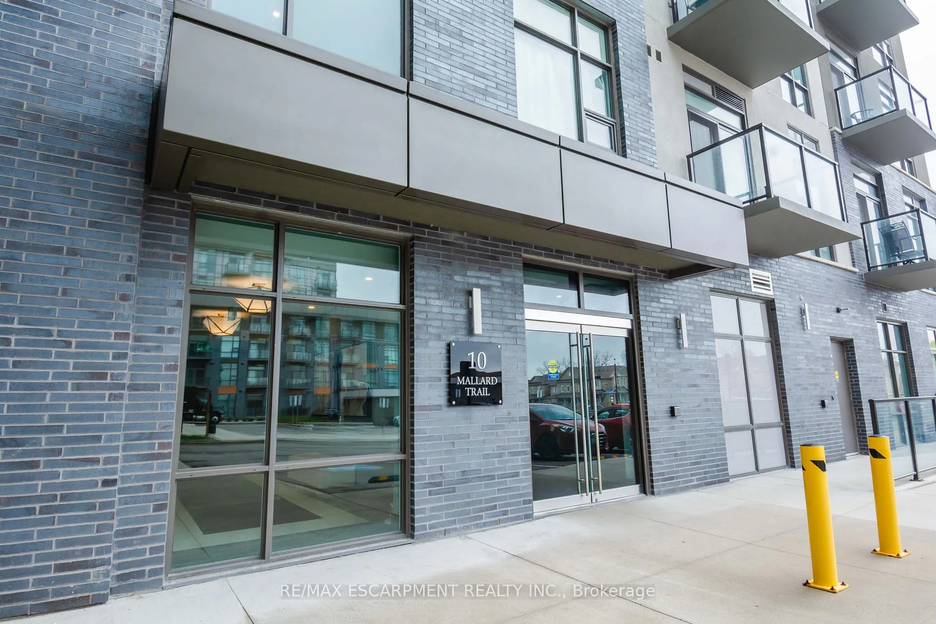Photo 30 of Unit 524, 10 Mallard Trail, Hamilton, Waterdown — HOMEH
